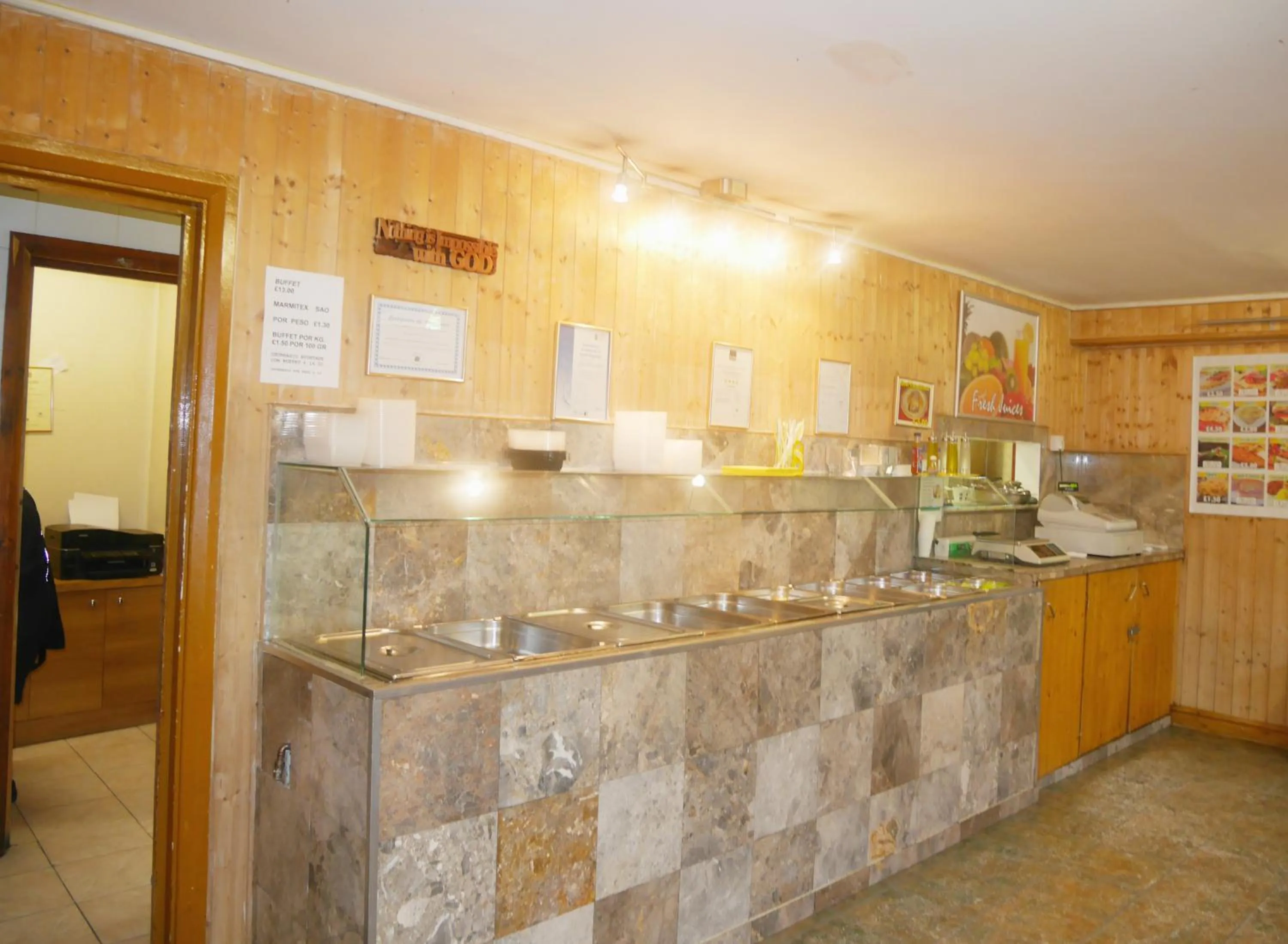 Restaurant/places to eat in Kensal Green Backpackers 2