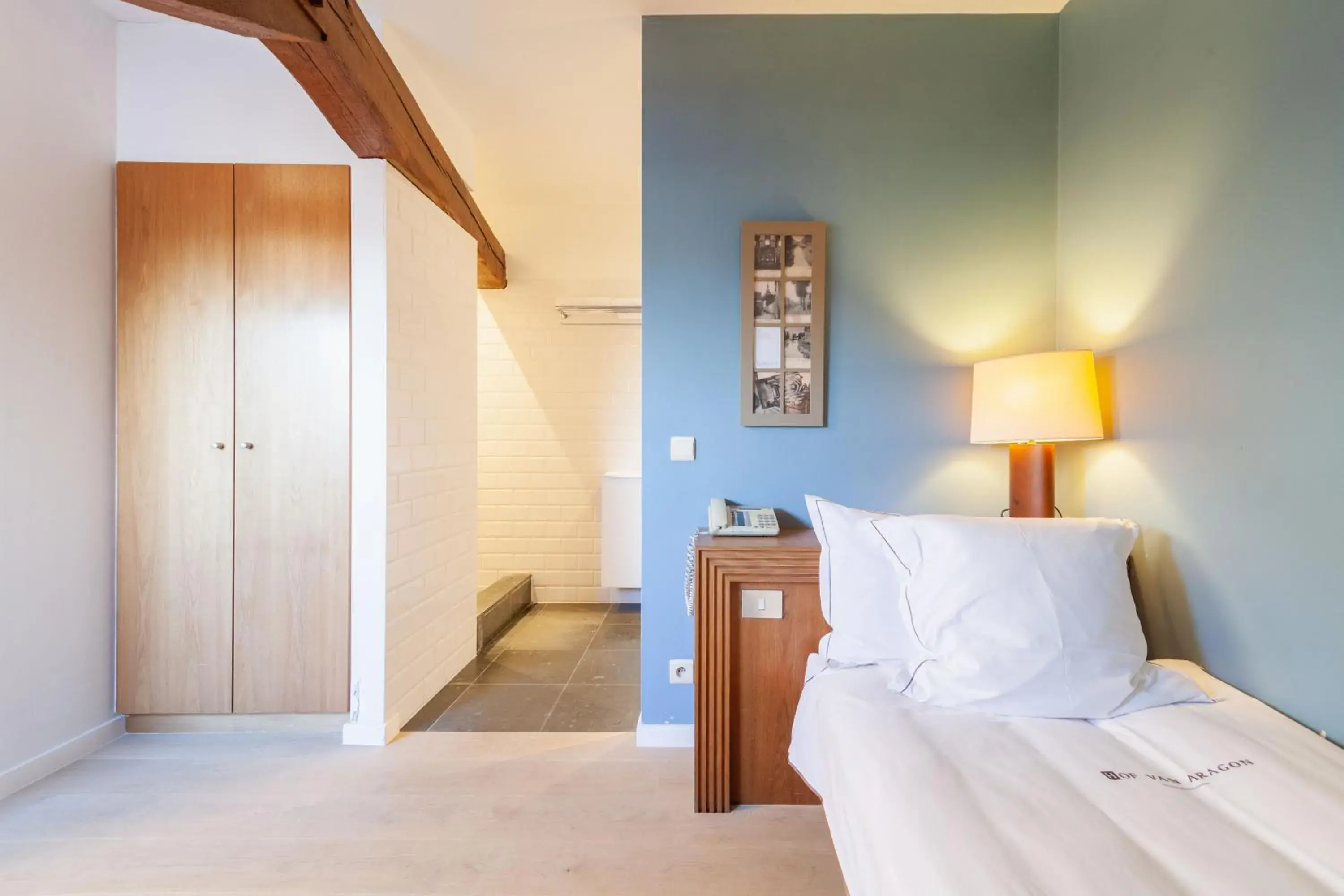 Standard Single Room in Hotel Hof van Aragon Standard Single Room in Hotel Hof van Aragon