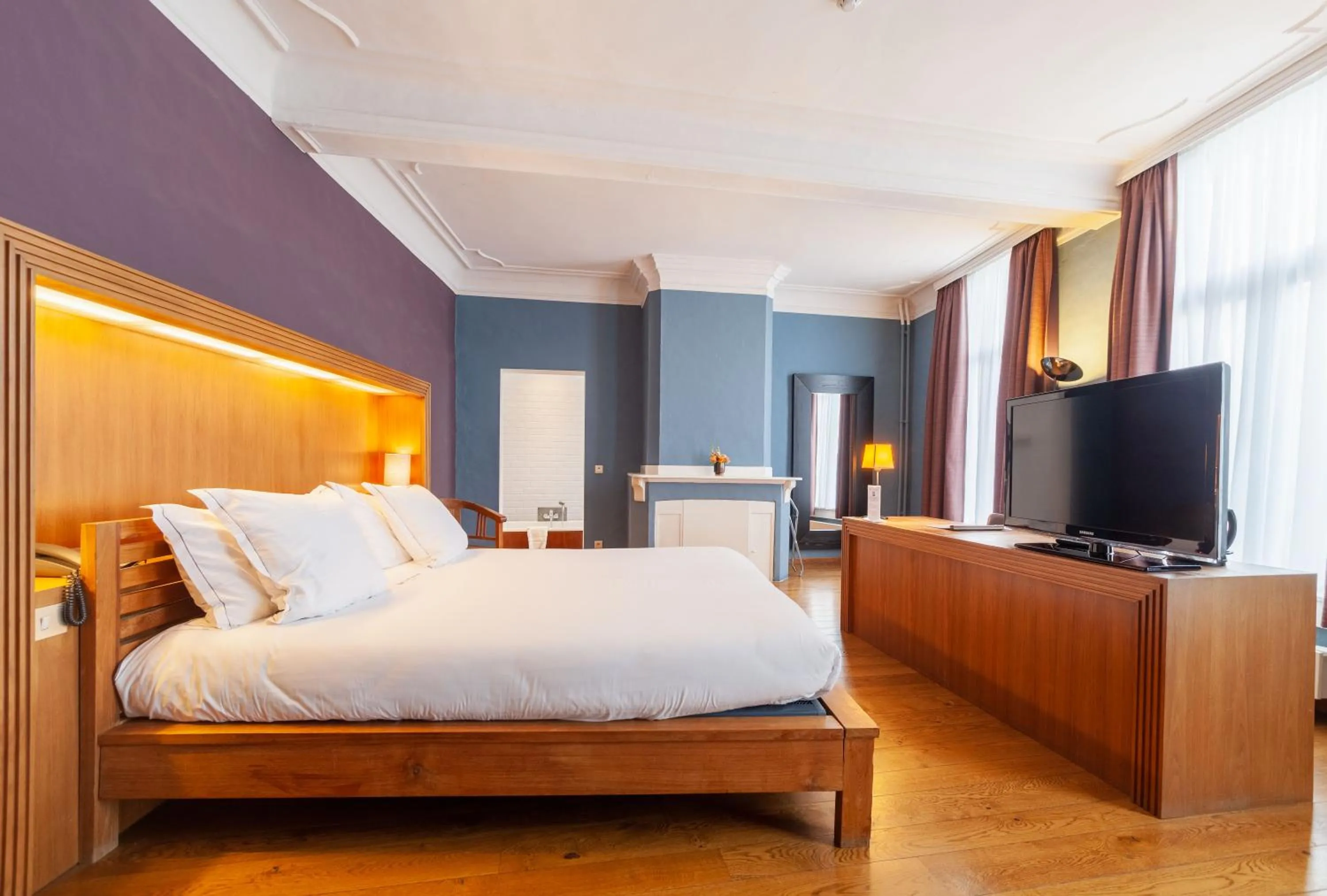 Photo of the whole room, Bed in Hotel Hof van Aragon