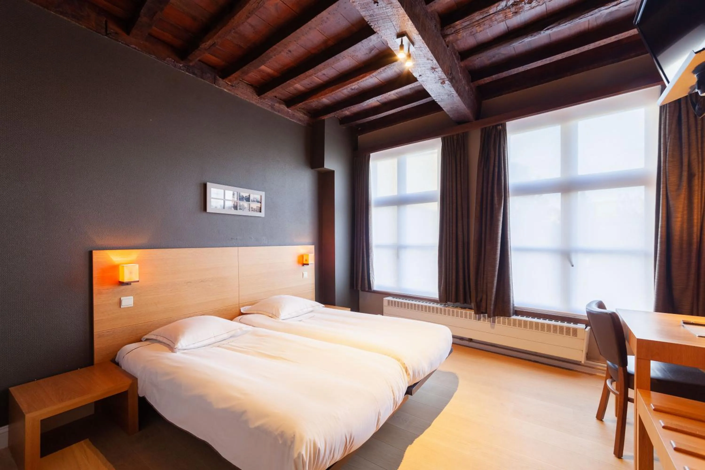 Bedroom, Bed in Hotel Hof van Aragon