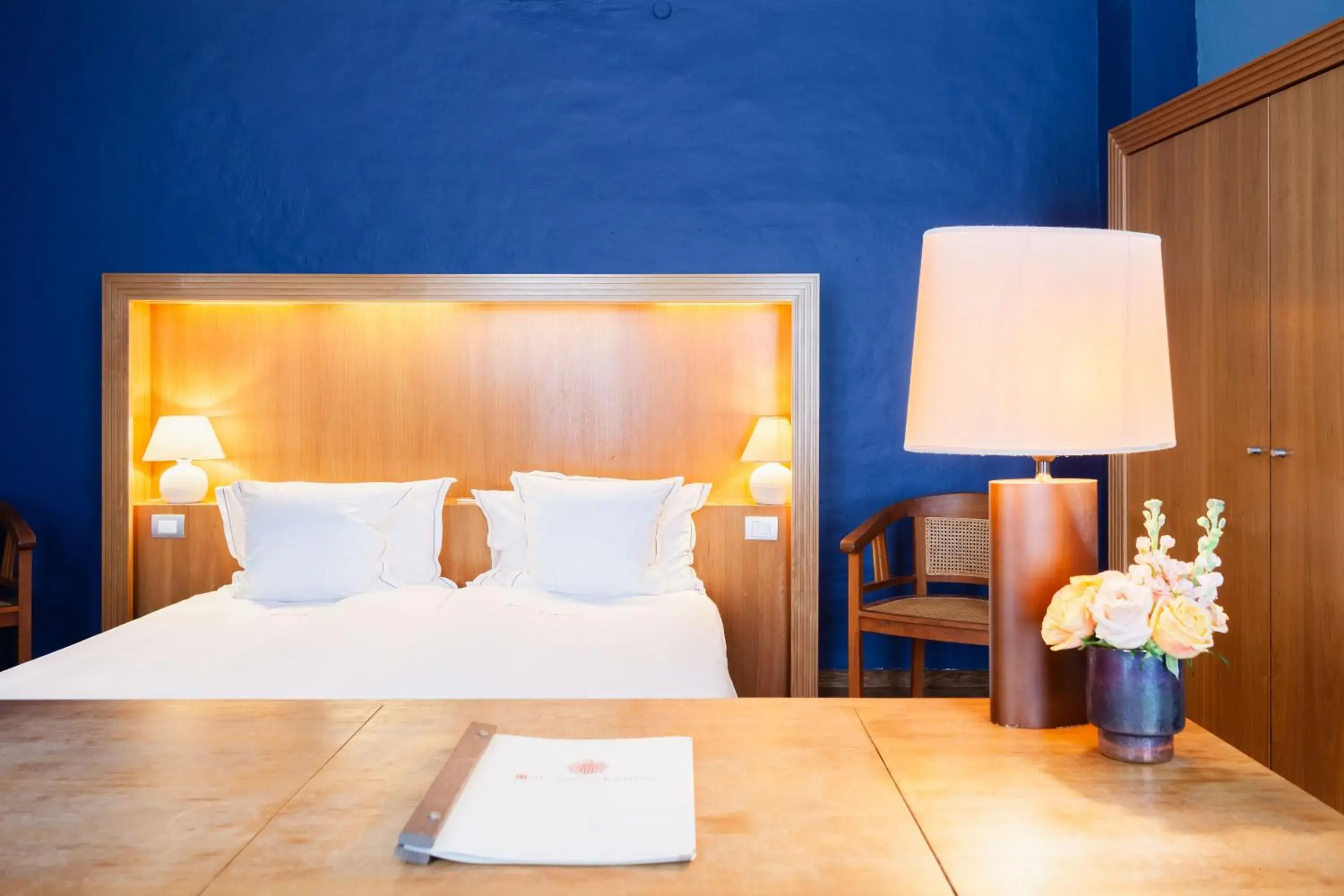 Extra Large Double Room - single occupancy in Hotel Hof van Aragon Extra Large Double Room - single occupancy in Hotel Hof van Aragon