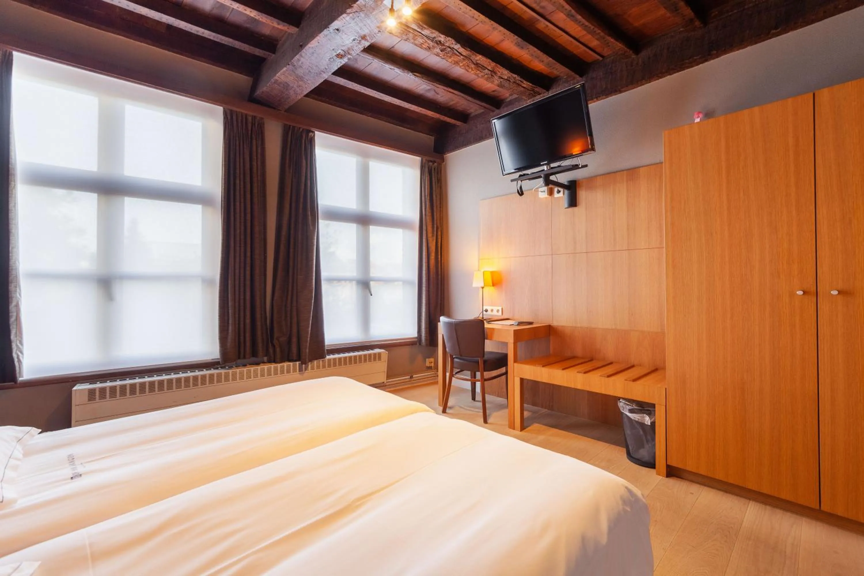 TV and multimedia, Bed in Hotel Hof van Aragon
