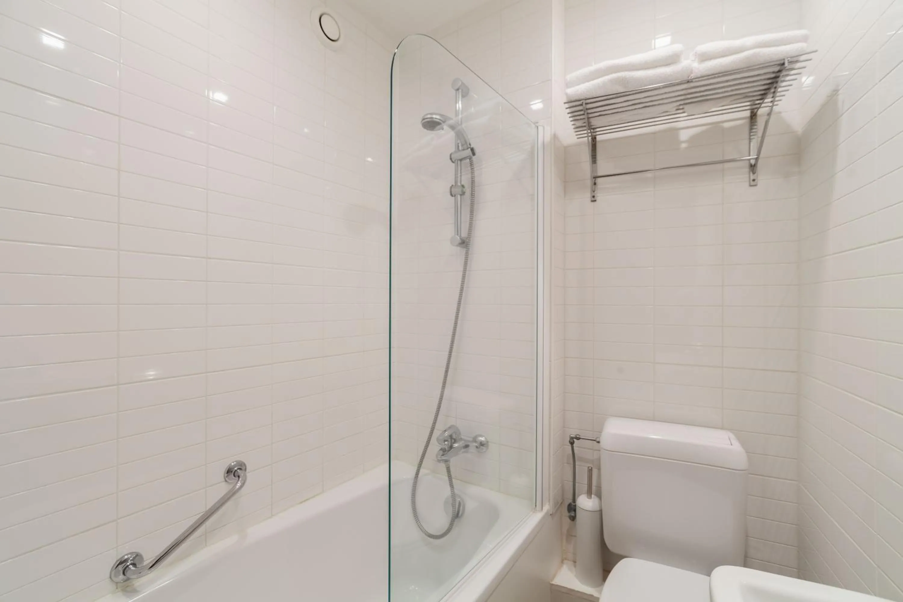 Bathroom in Hotel Hof van Aragon