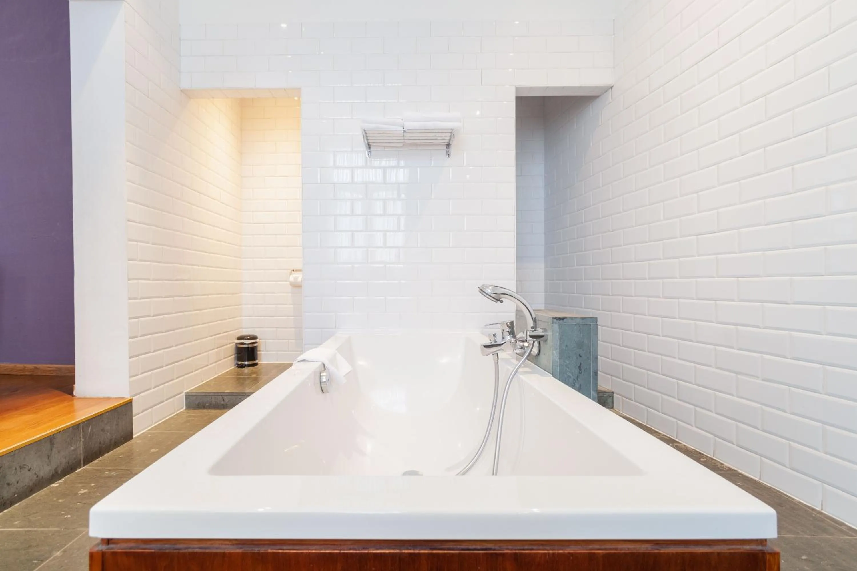 Bathroom in Hotel Hof van Aragon