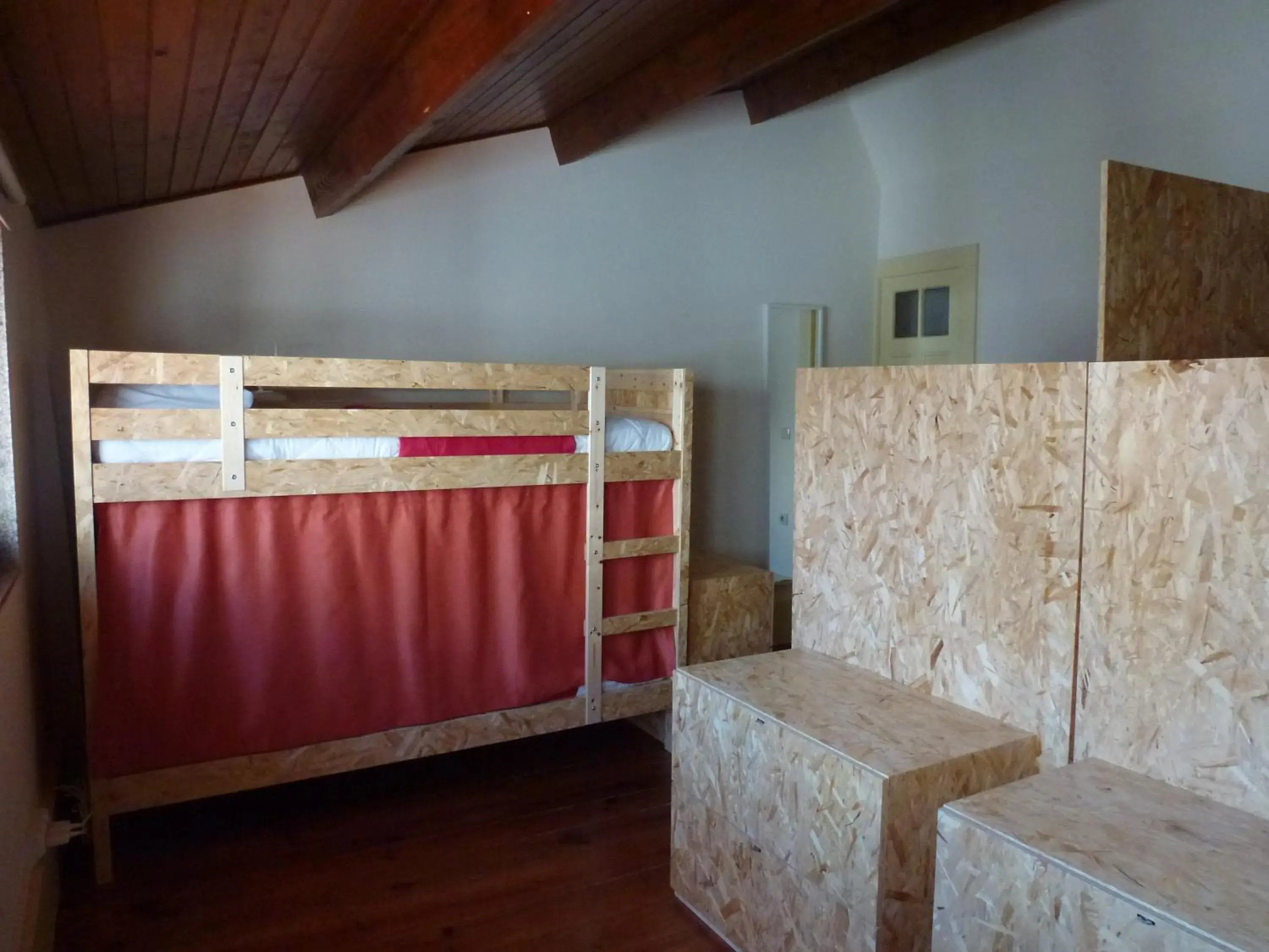 Bed in 8-Bed Female Dormitory Room in Canvas Atelier Hostel Bed in 8-Bed Female Dormitory Room in Canvas Atelier Hostel