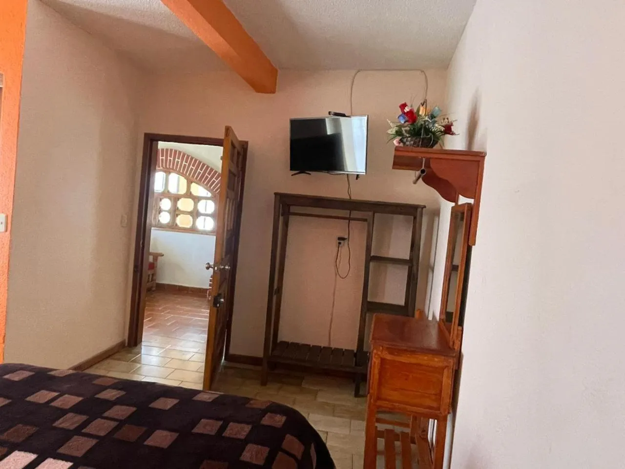 TV/Entertainment Center in Posada Catalina