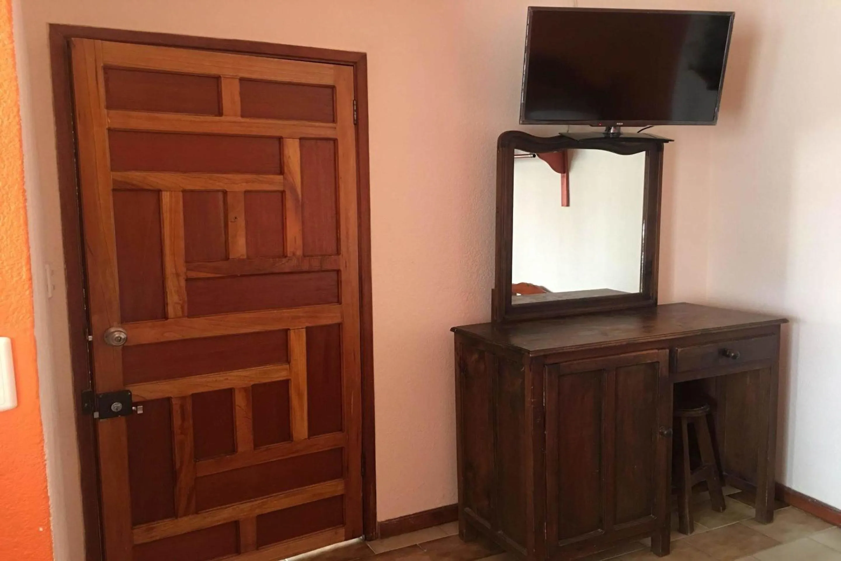 Bedroom, TV/Entertainment Center in Posada Catalina