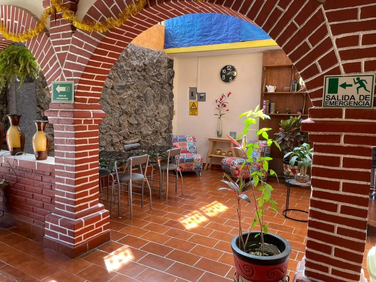 Restaurant/Places to Eat in Posada Catalina