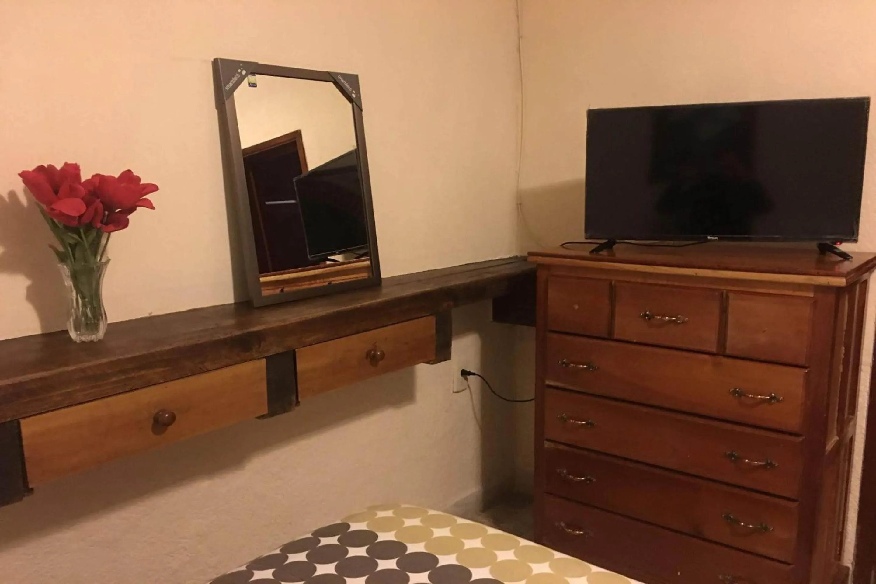 Bedroom, TV/Entertainment Center in Posada Catalina