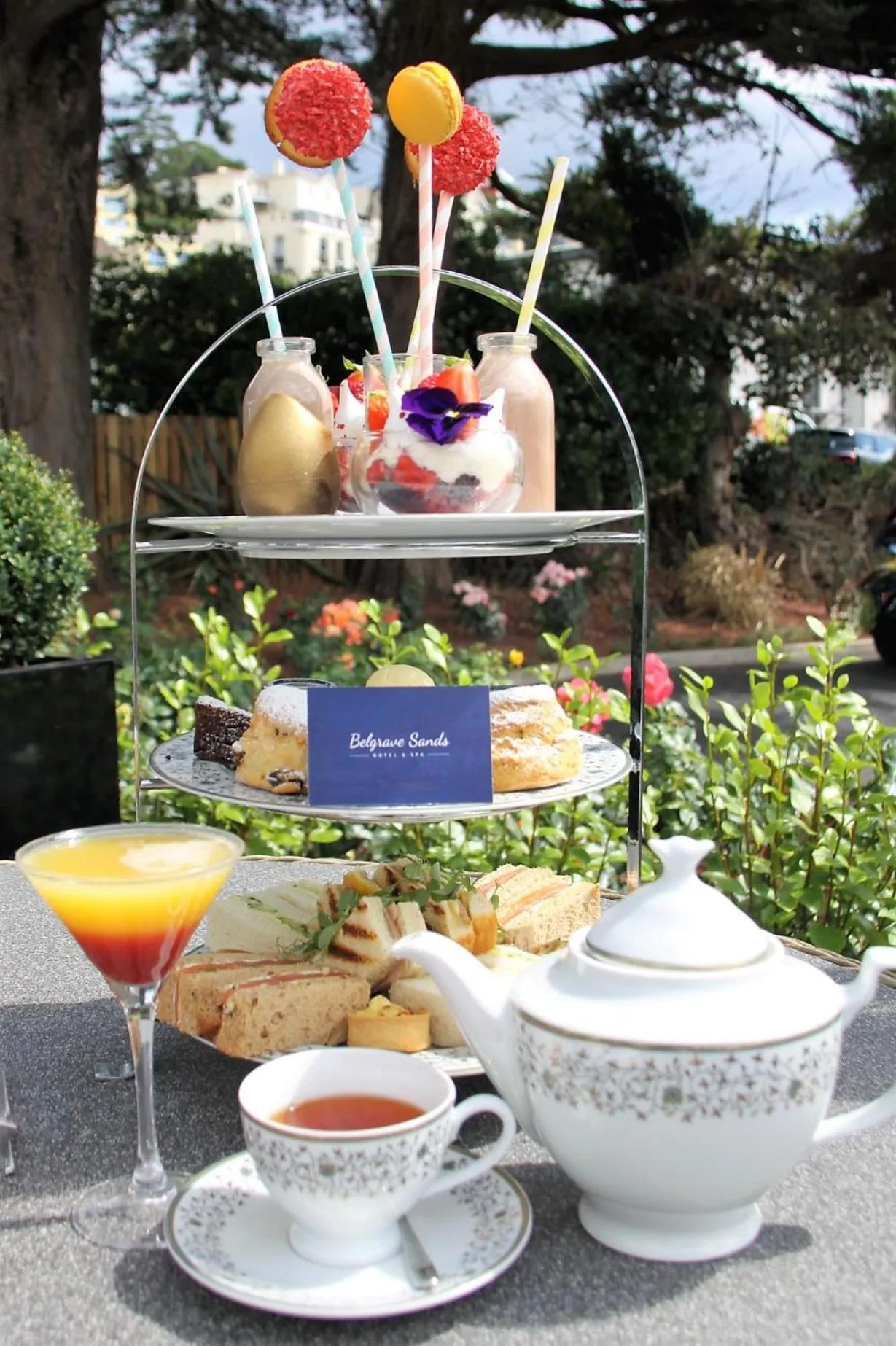 Food and drinks in Belgrave Sands Hotel & Spa