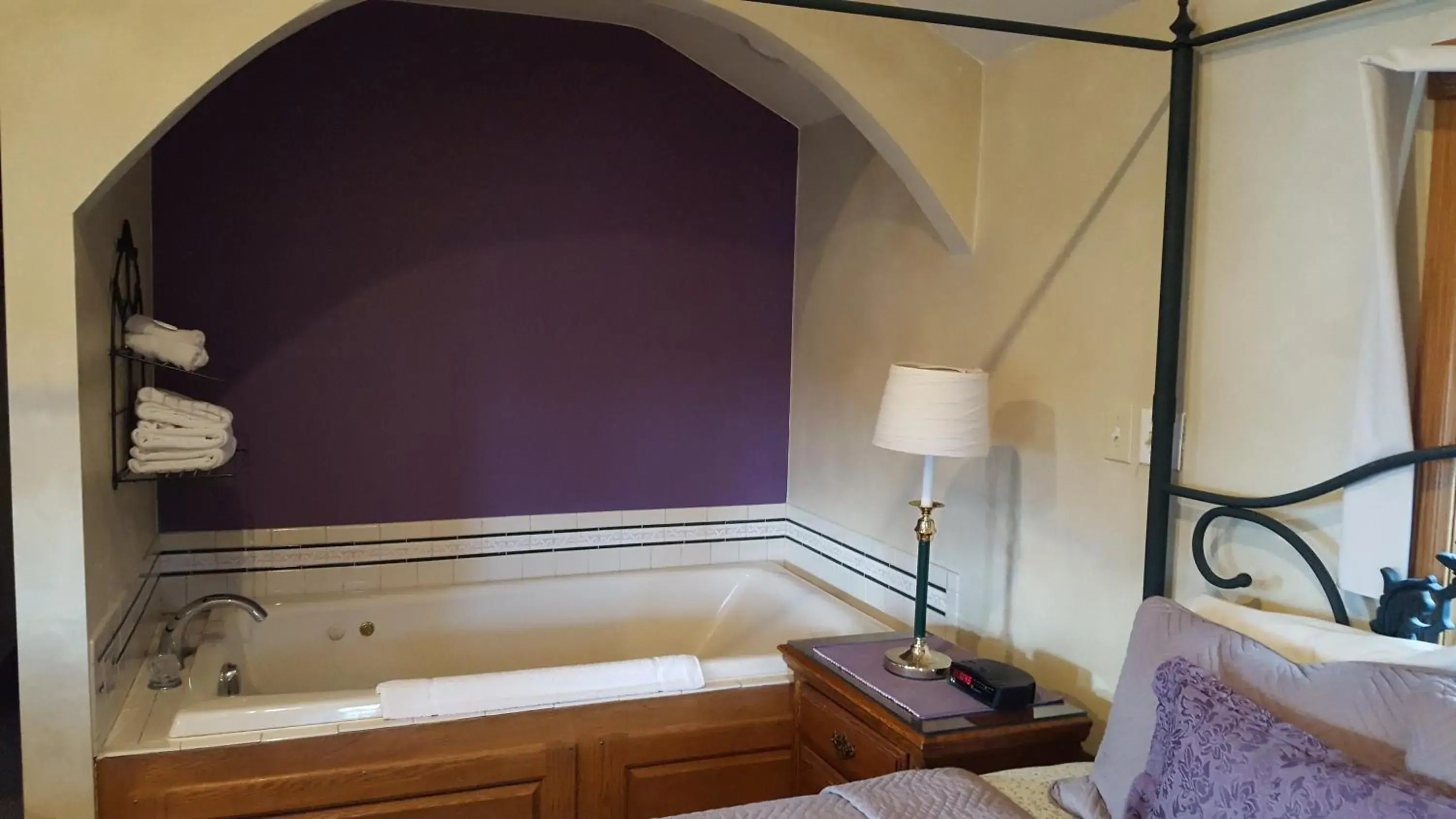 Deluxe Queen Studio in Snug Harbor Inn Deluxe Queen Studio in Snug Harbor Inn