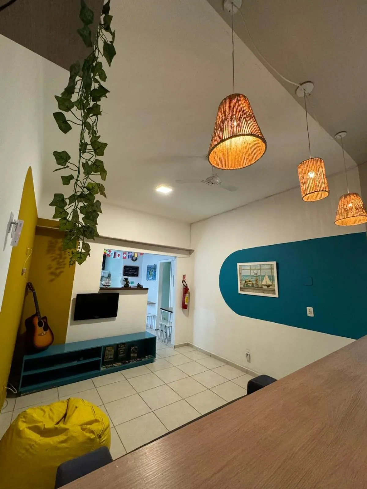 Communal lounge/ TV room in Pousada Vila Praiana