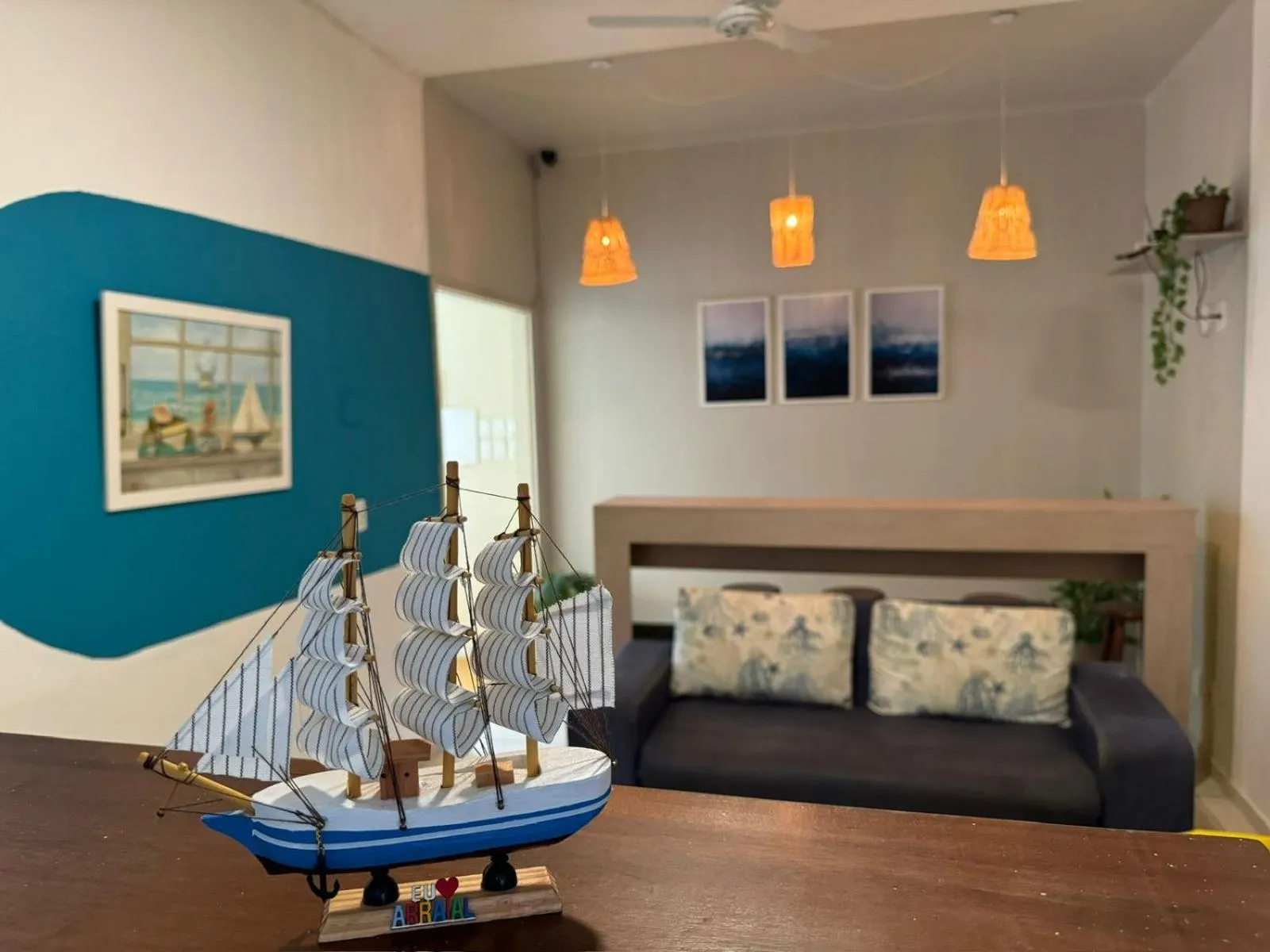 Communal lounge/ TV room in Pousada Vila Praiana