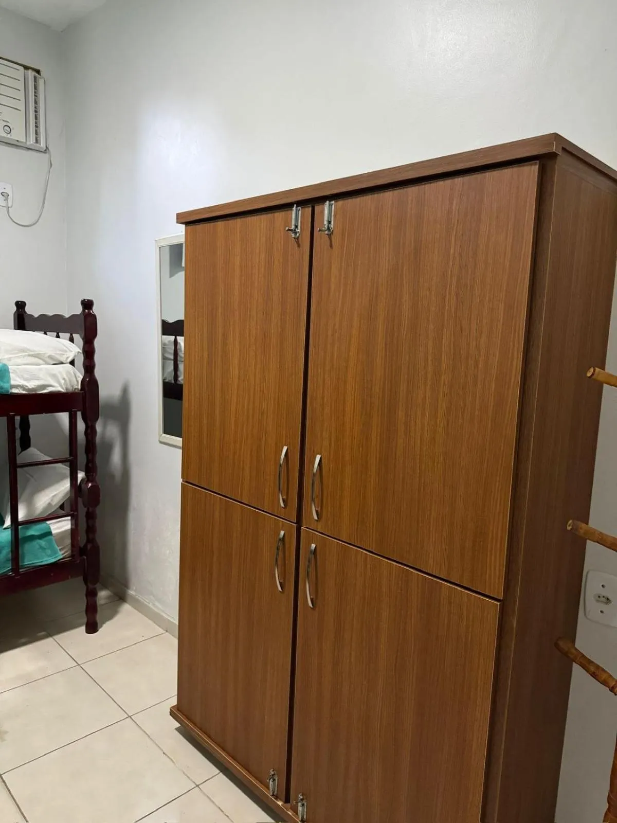 locker, Bed in Pousada Vila Praiana