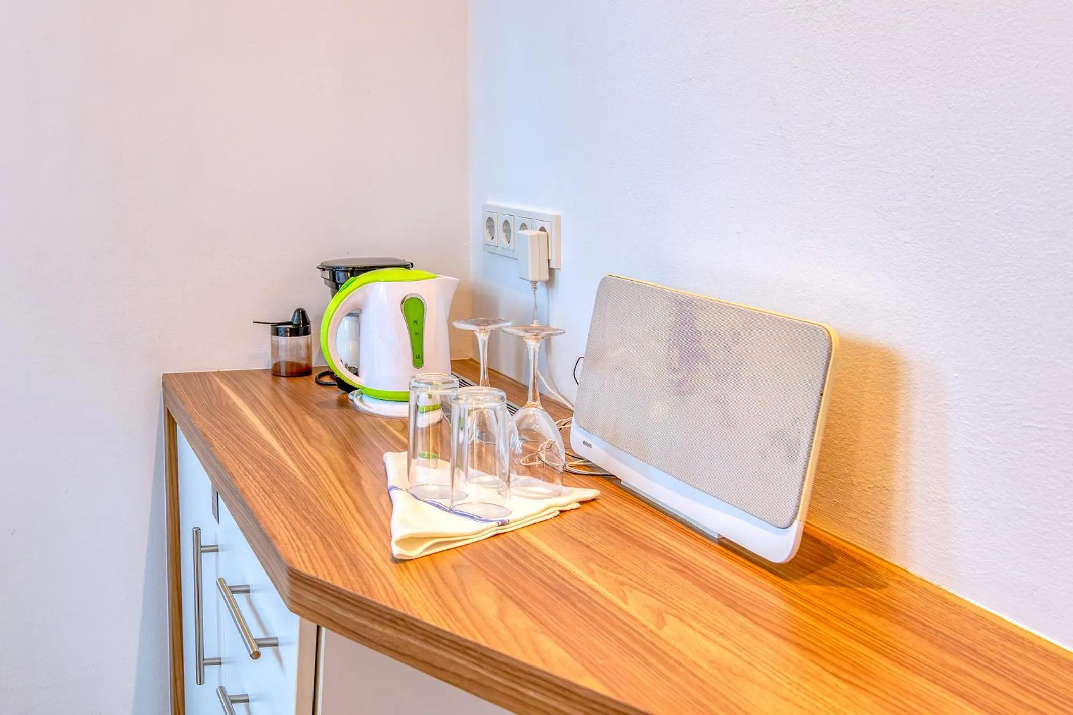 Coffee/tea facilities in Seaside-Townhouse