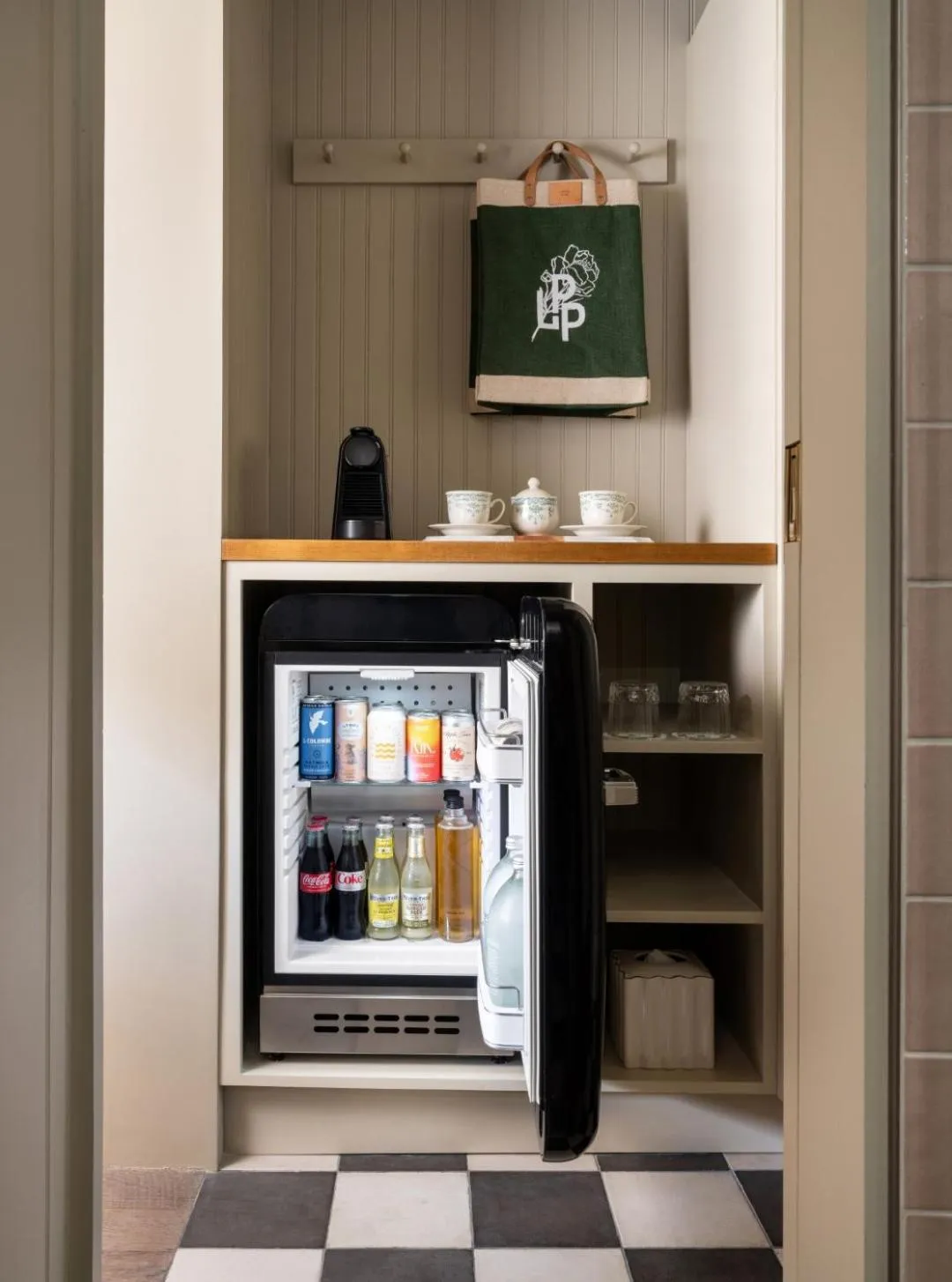 minibar in Le Petit Pali Brentwood