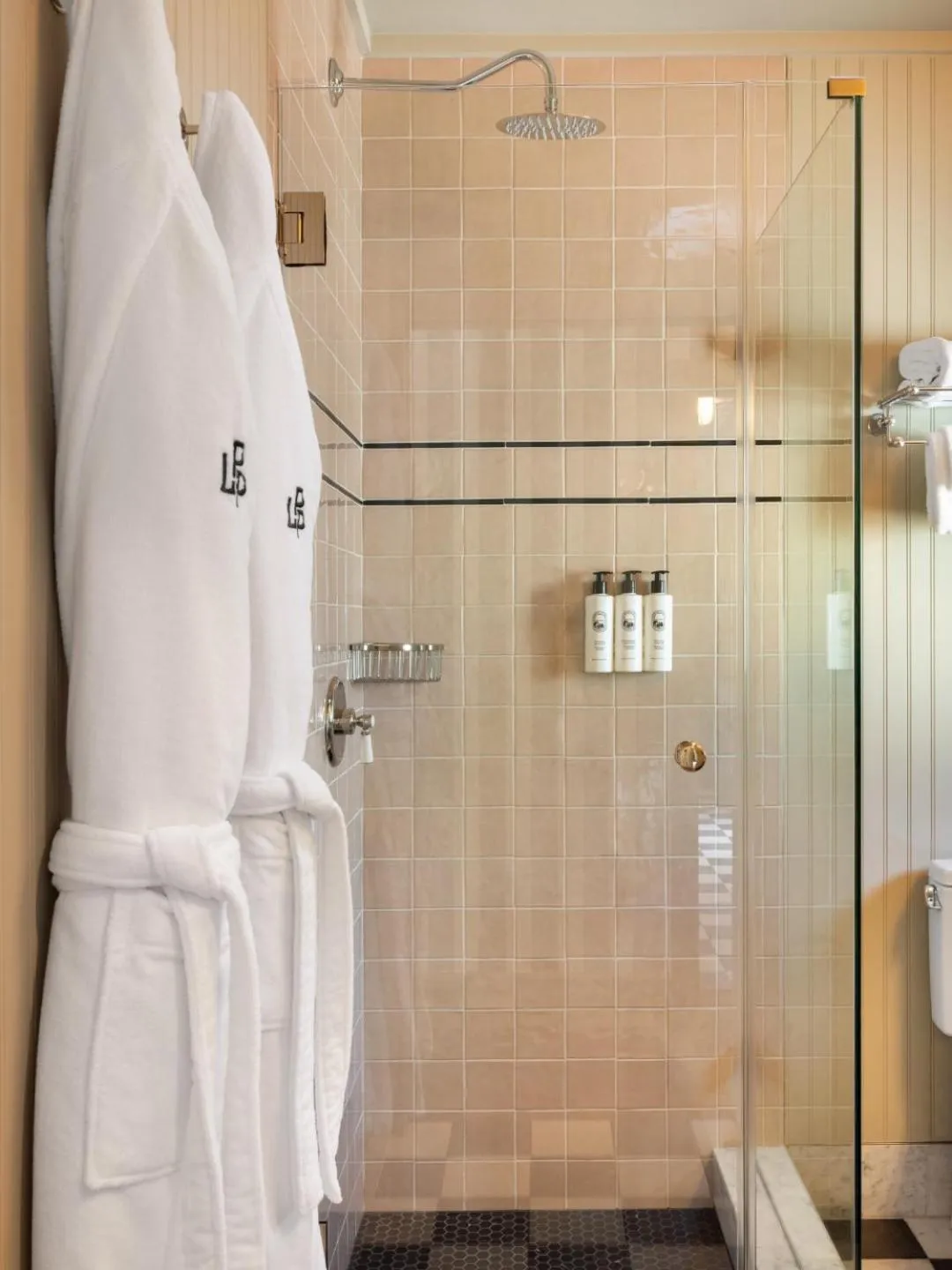 Bathroom in Le Petit Pali Brentwood