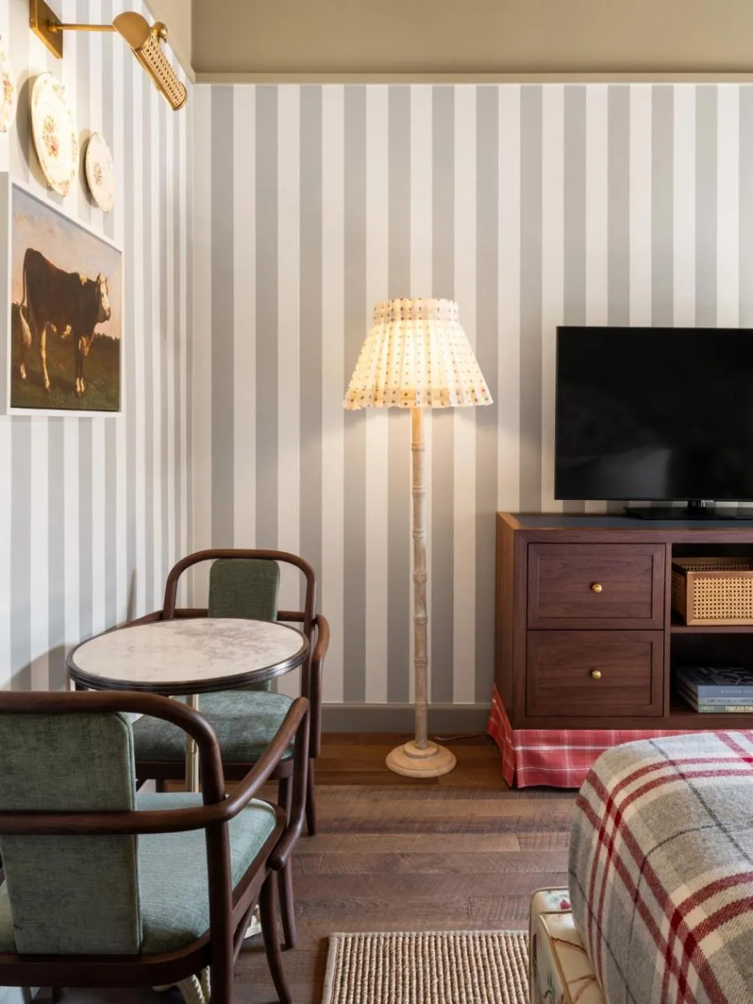 TV and multimedia in Le Petit Pali Brentwood