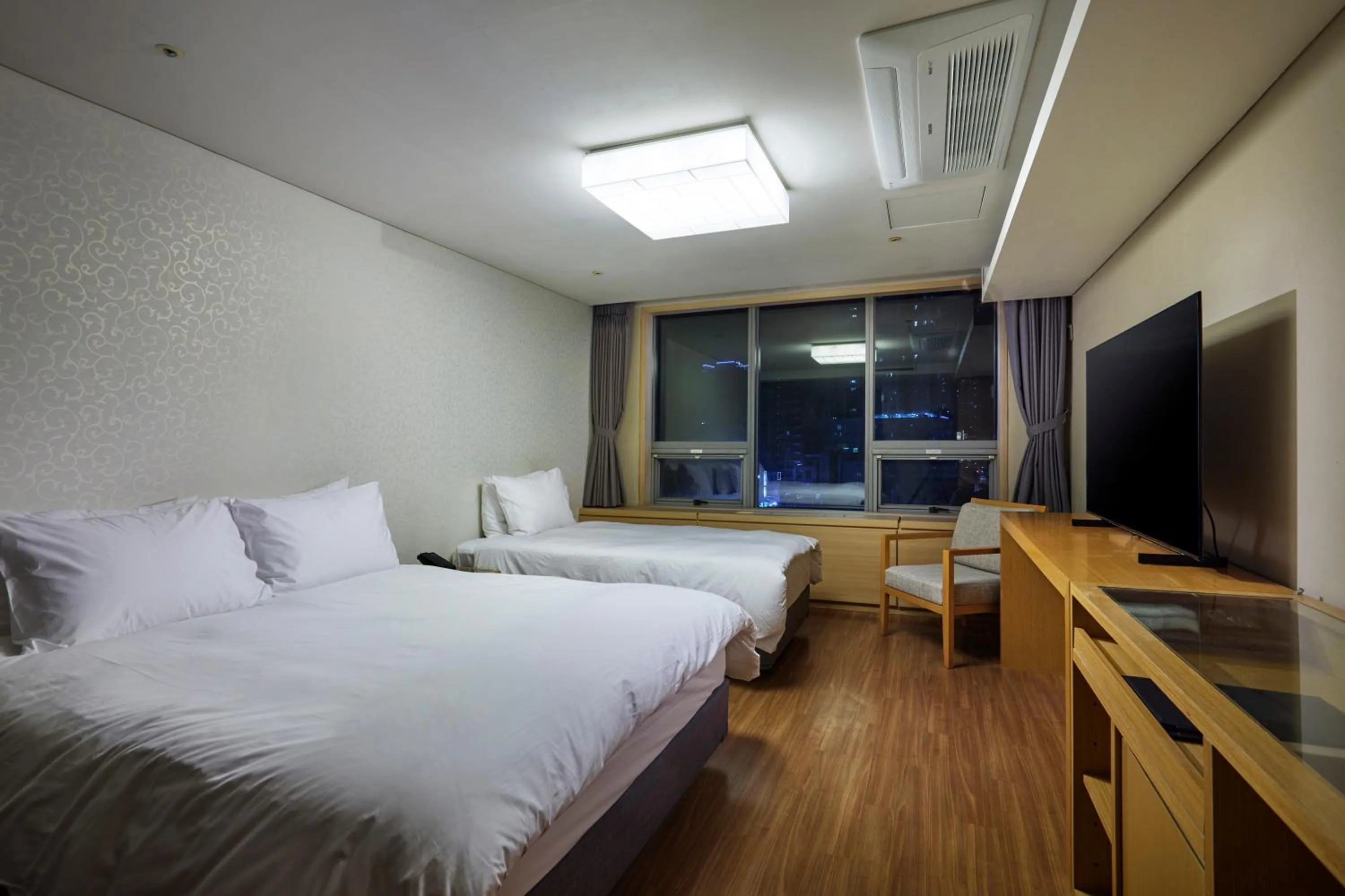 Bed in Hotel Interciti