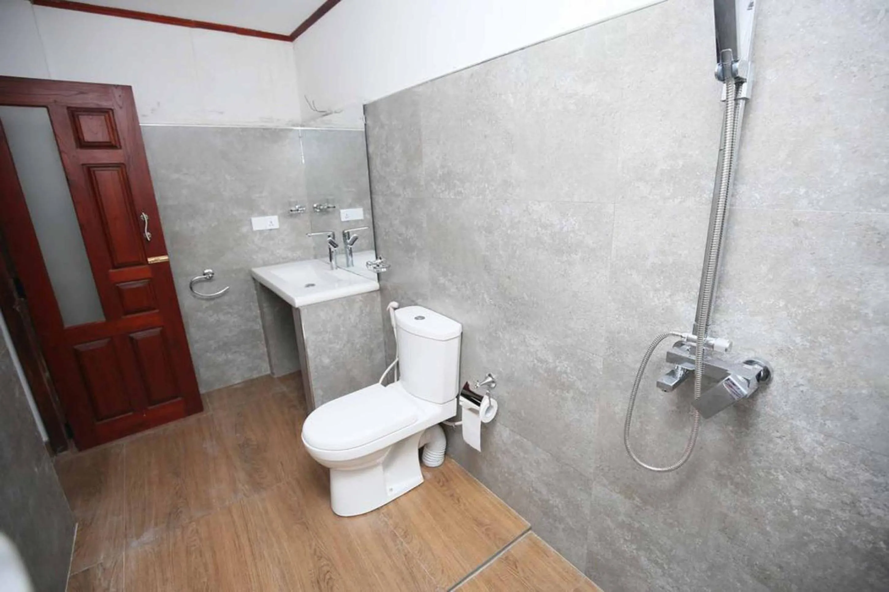 Shower in Lavender Homestay