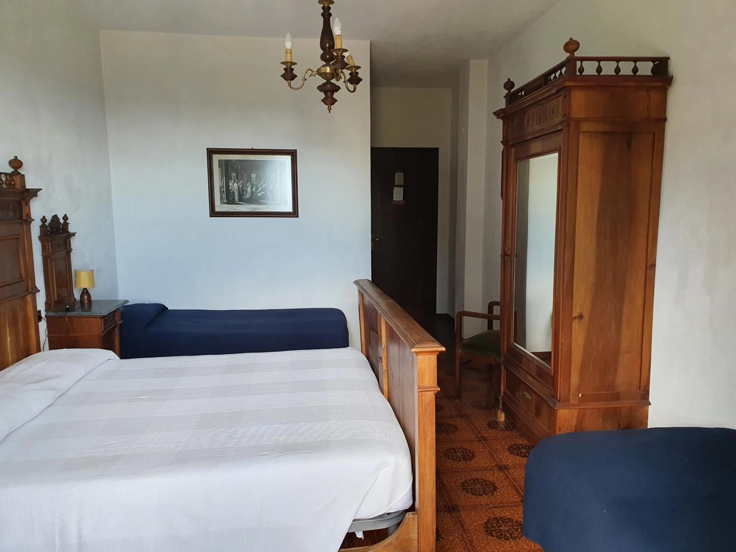 Photo of the whole room in Hotel Madonna di Luciago