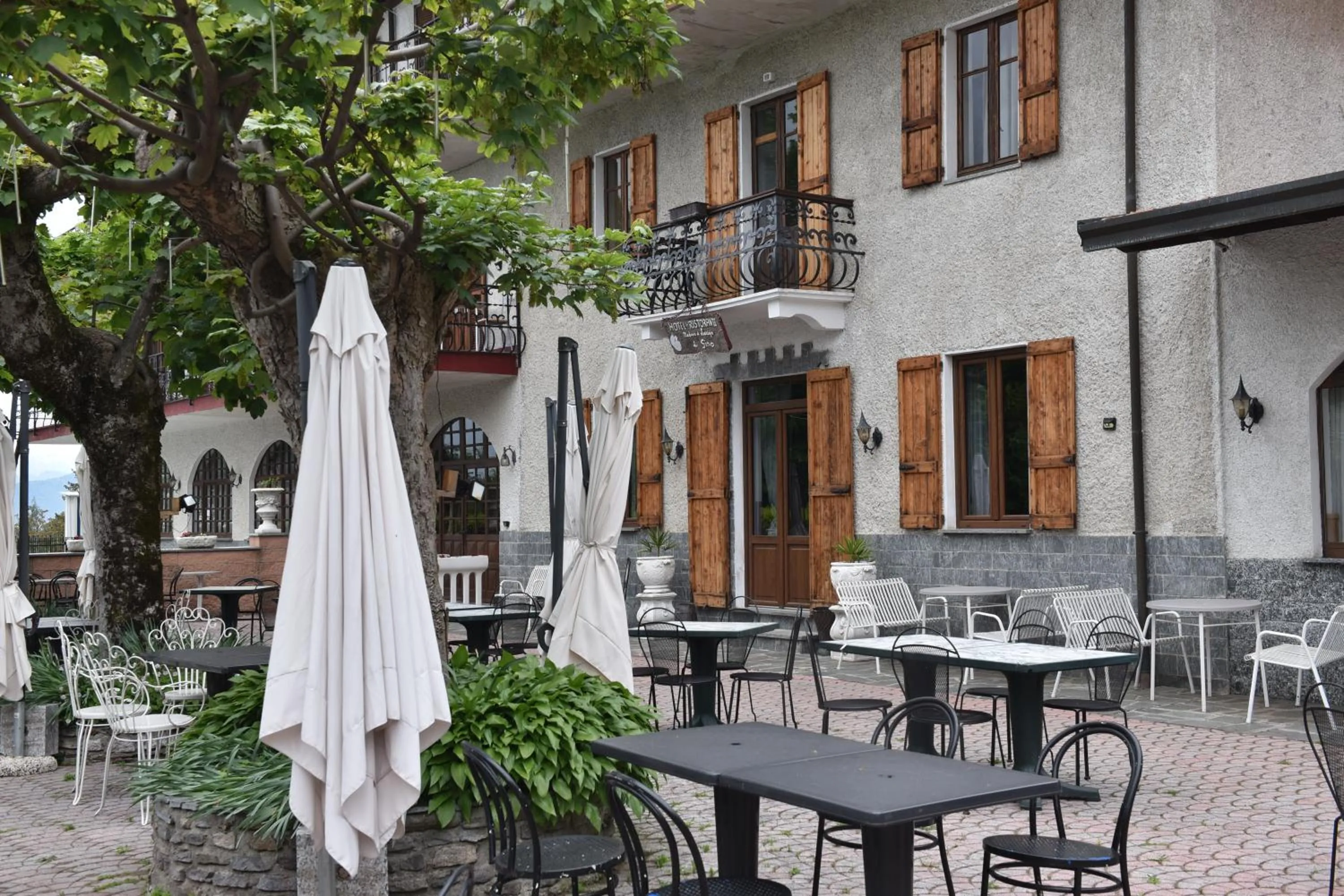 Property building in Hotel Madonna di Luciago