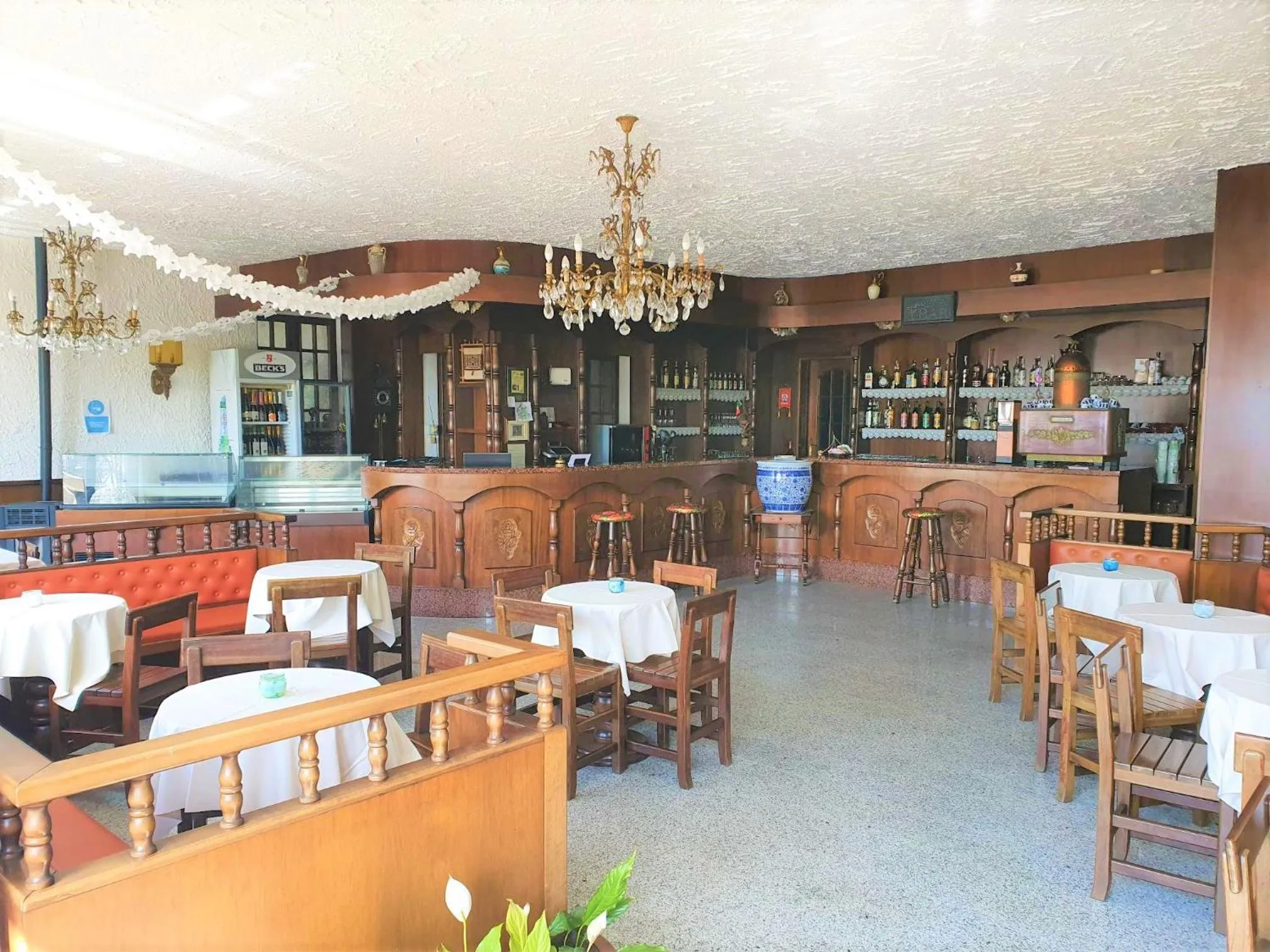 Lounge or bar in Hotel Madonna di Luciago