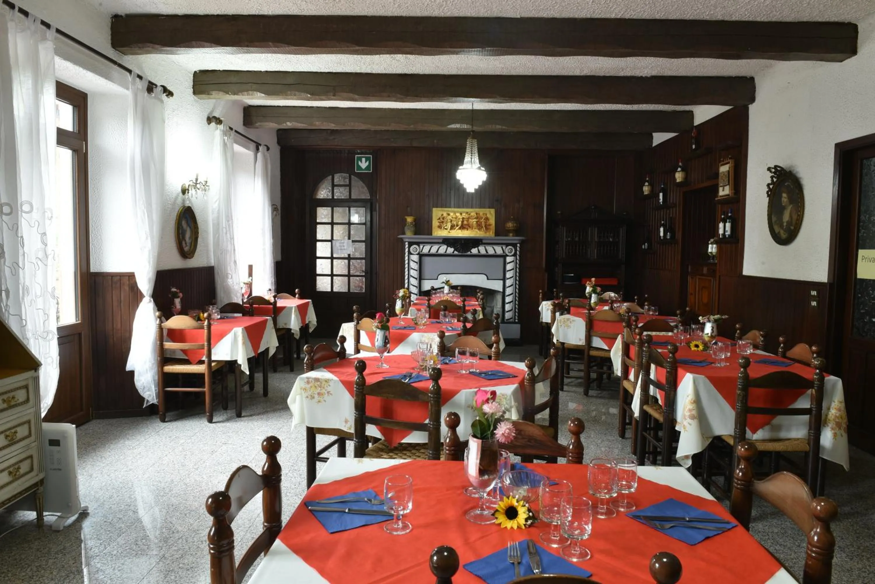 Restaurant/places to eat in Hotel Madonna di Luciago