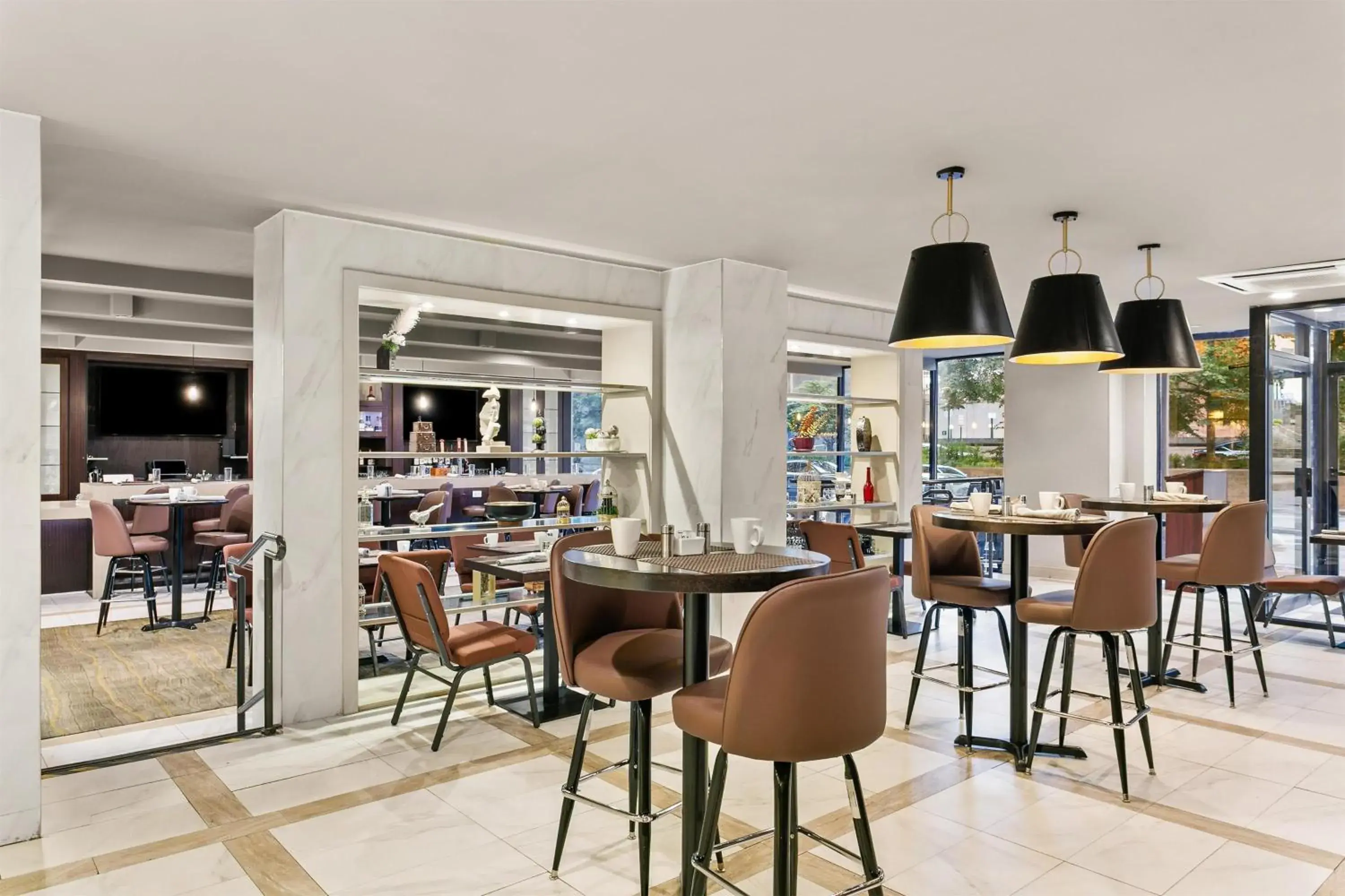 Restaurant/places to eat in Sonesta Hotel Baltimore Inner Harbor Restaurant/places to eat in Sonesta Hotel Baltimore Inner Harbor