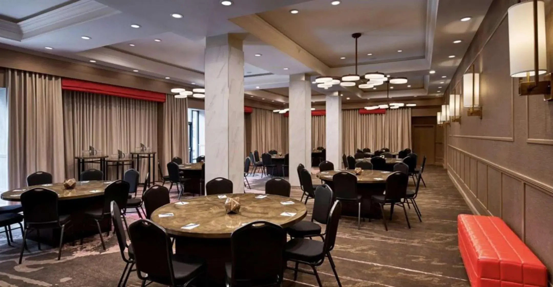 Meeting/conference room in Delta Hotels by Marriott Baltimore Inner Harbor Meeting/conference room in Delta Hotels by Marriott Baltimore Inner Harbor