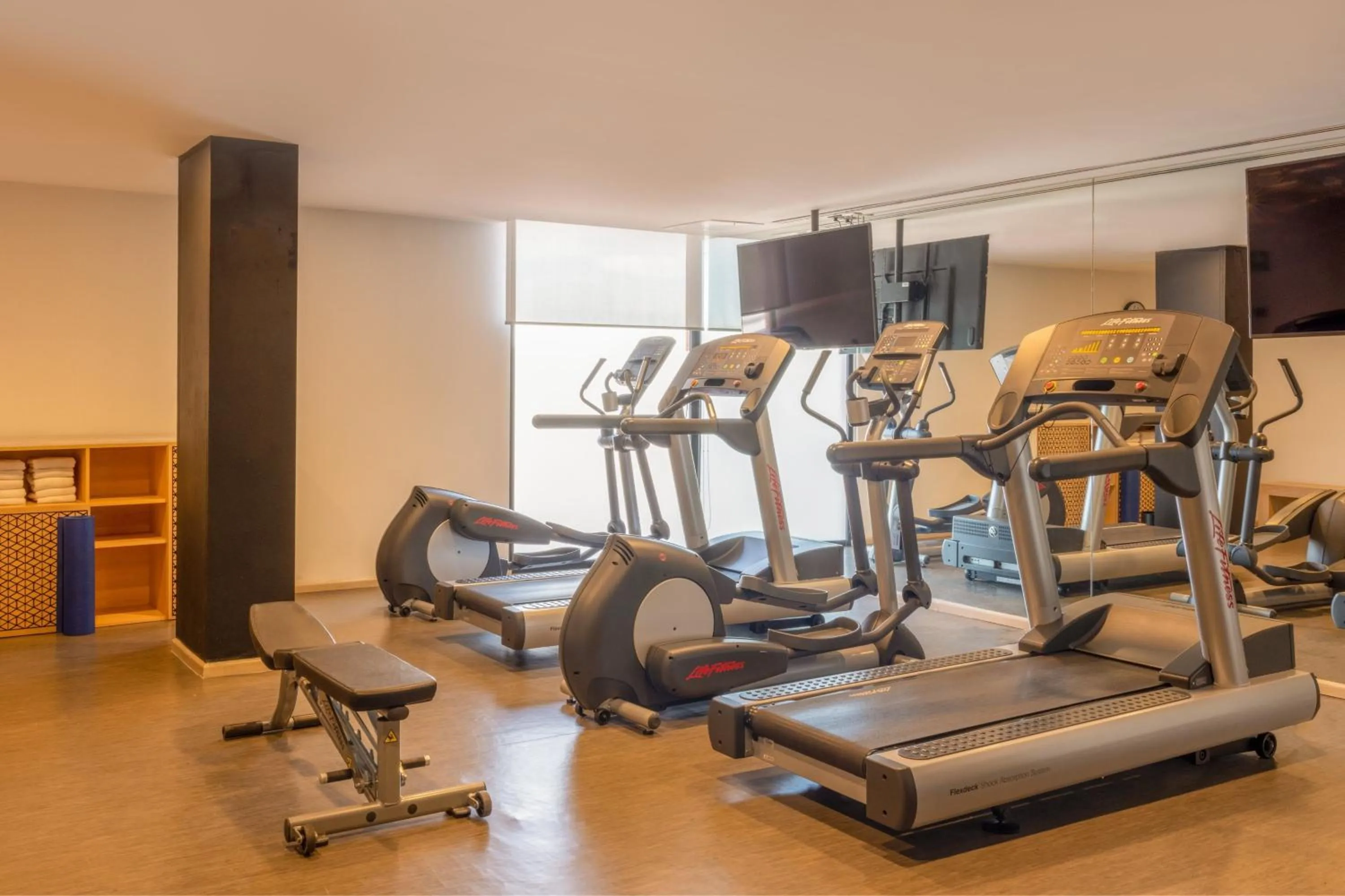Fitness centre/facilities in Fairfield Inn & Suites by Marriott Mexico City Vallejo
