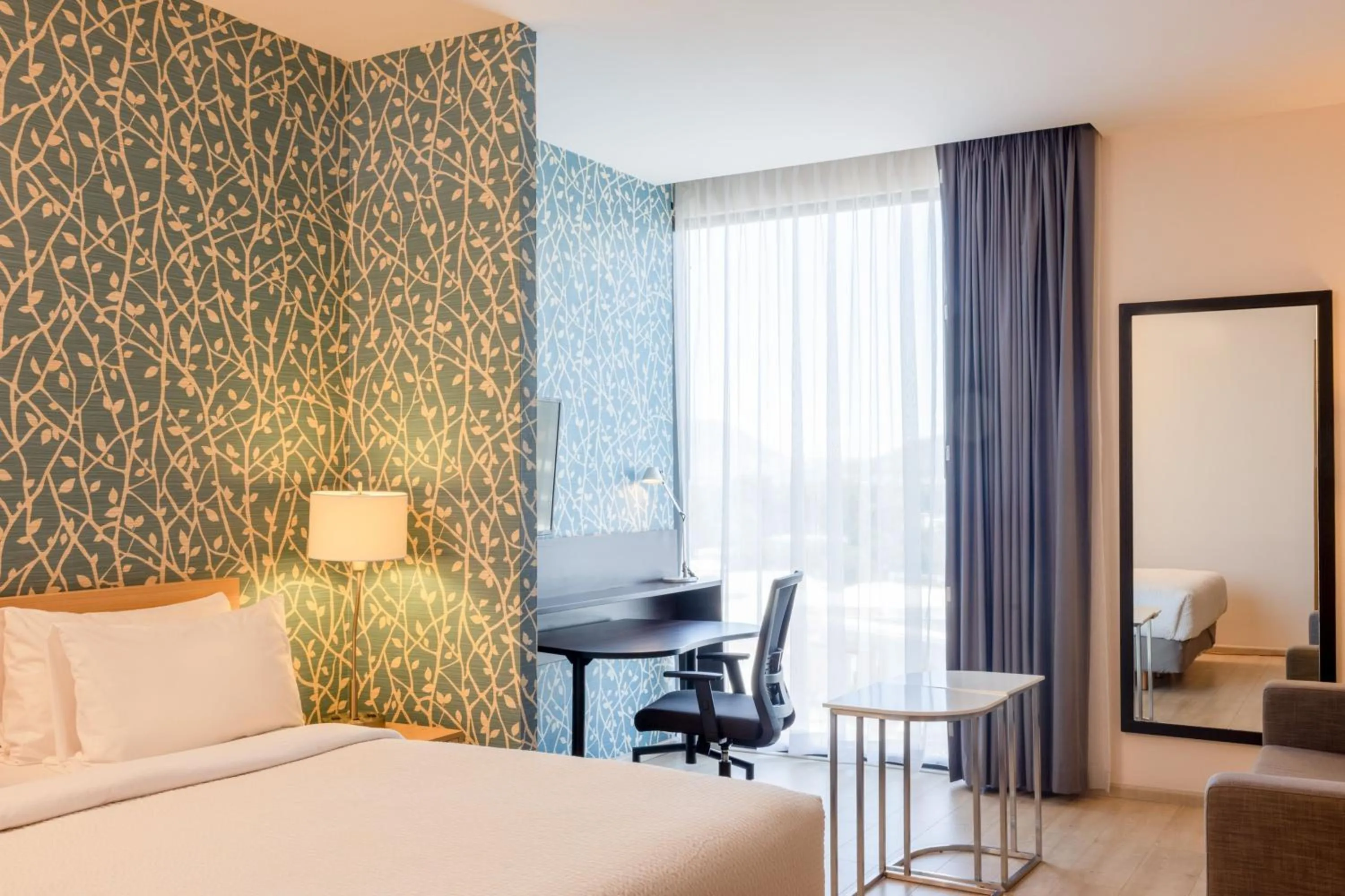 Photo of the whole room, Bed in Fairfield Inn & Suites by Marriott Mexico City Vallejo