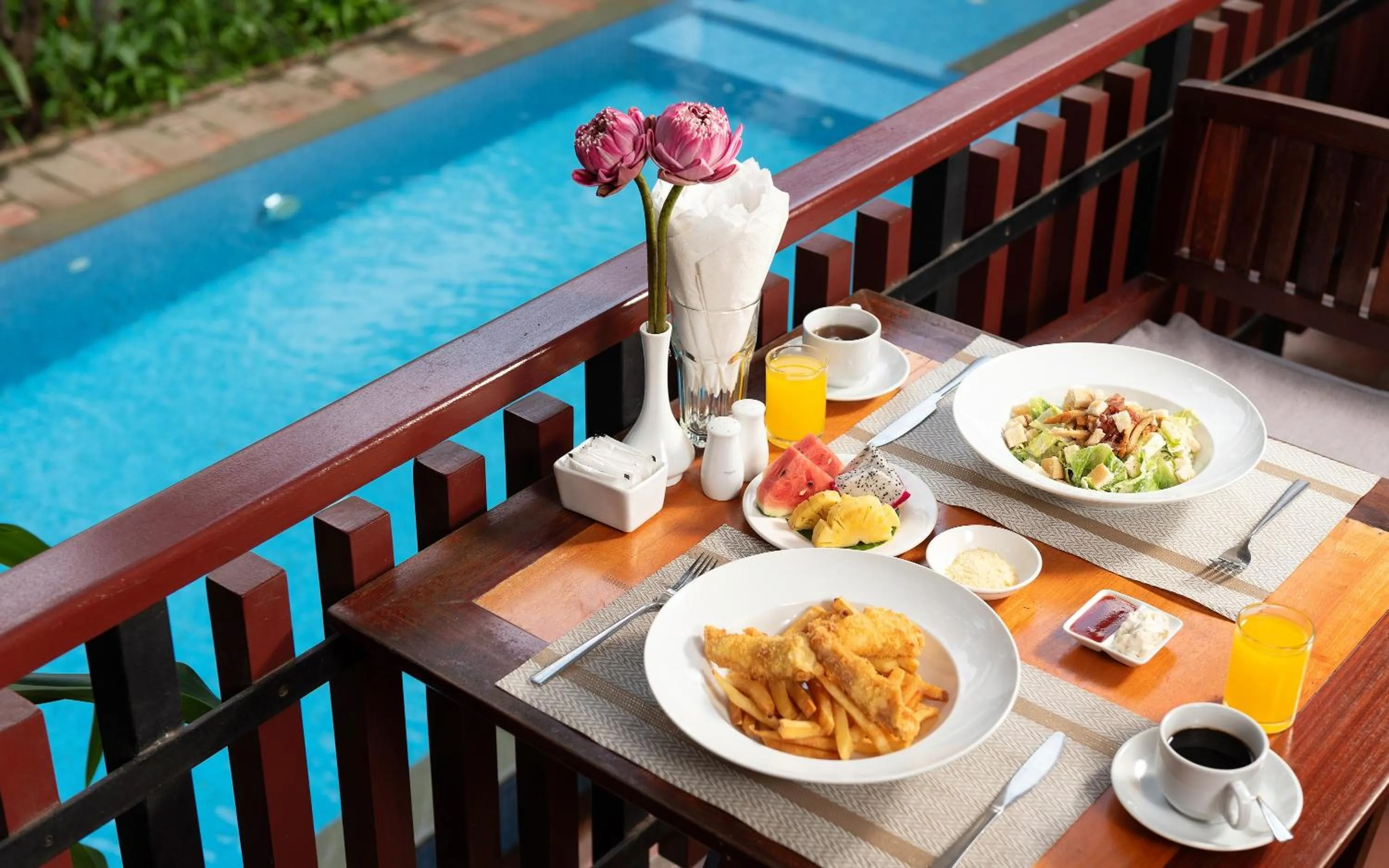 Food and drinks in Indra Angkor Residence