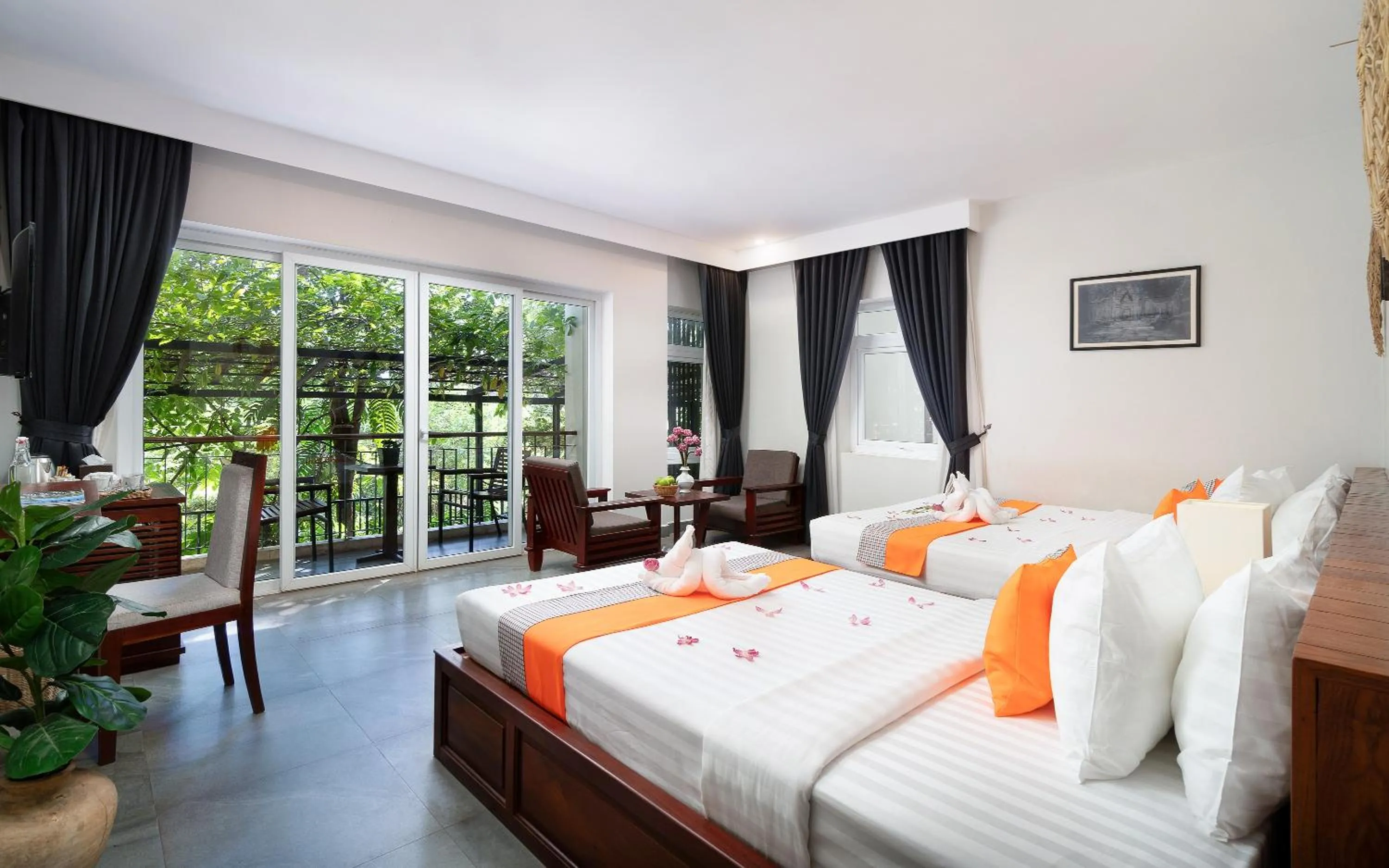 Bed in Indra Angkor Residence