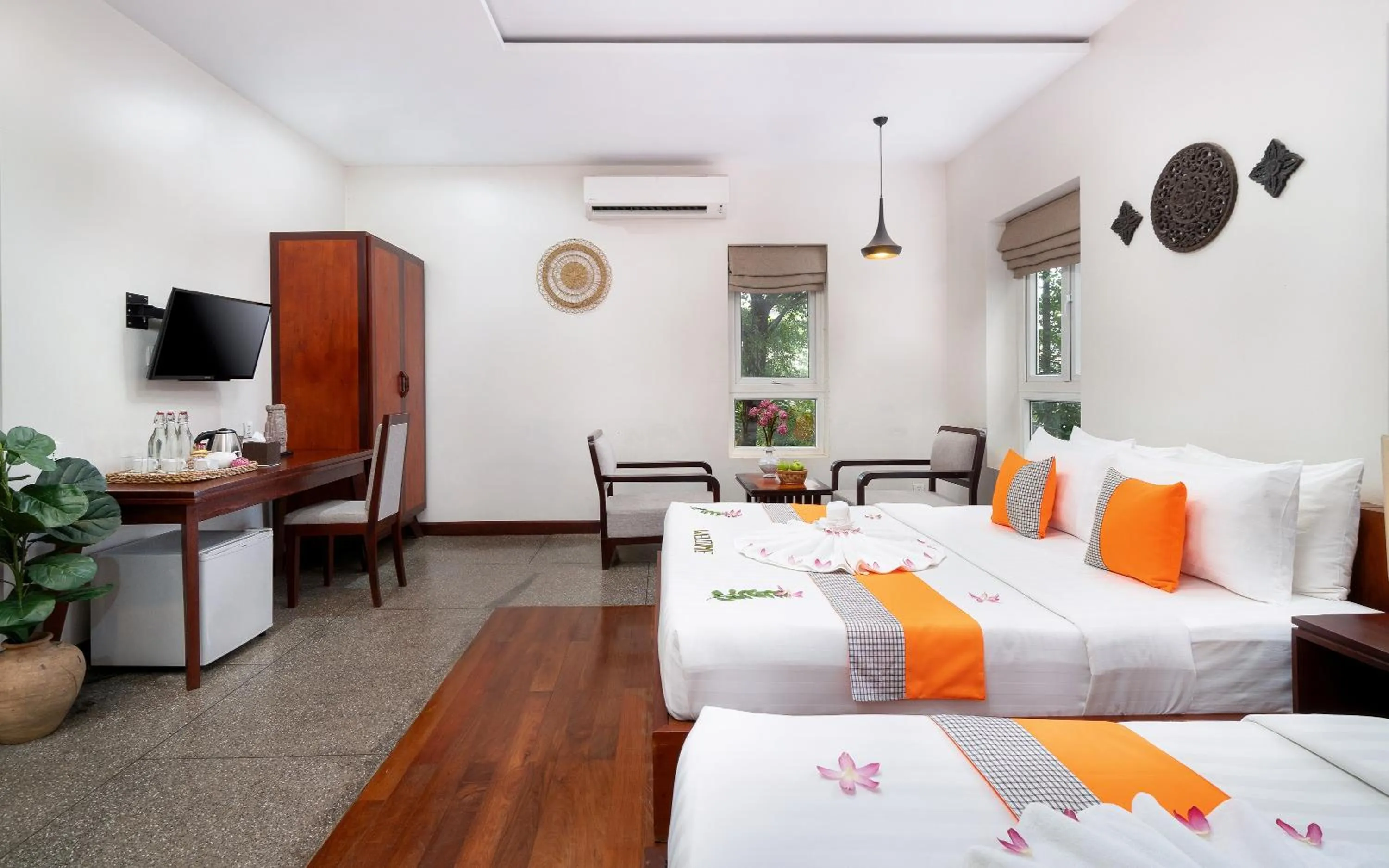 Bed in Indra Angkor Residence