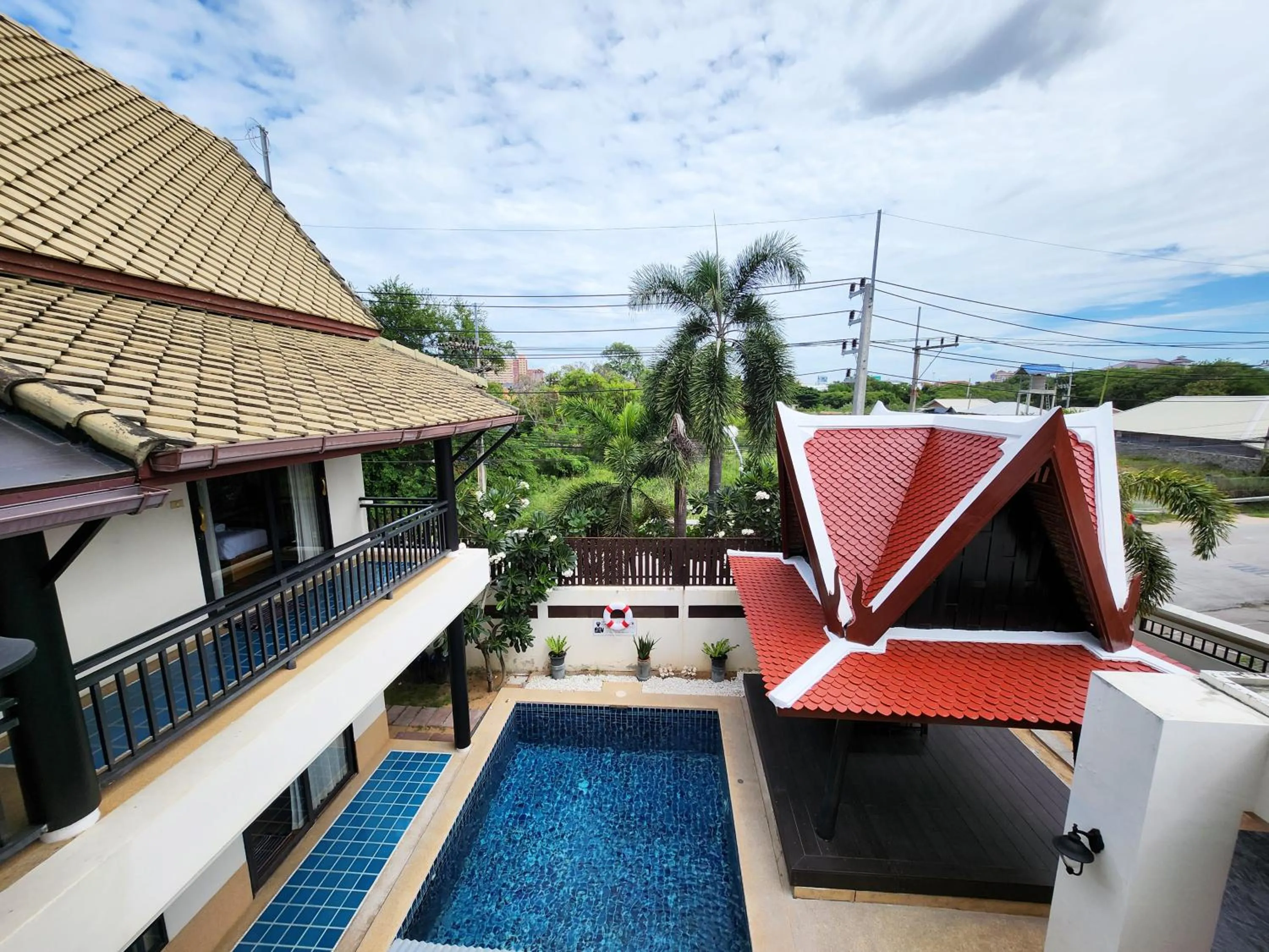 Property building in รมิดา พูล วิลล่า พัทยา Ramida Pool Villa Pattaya