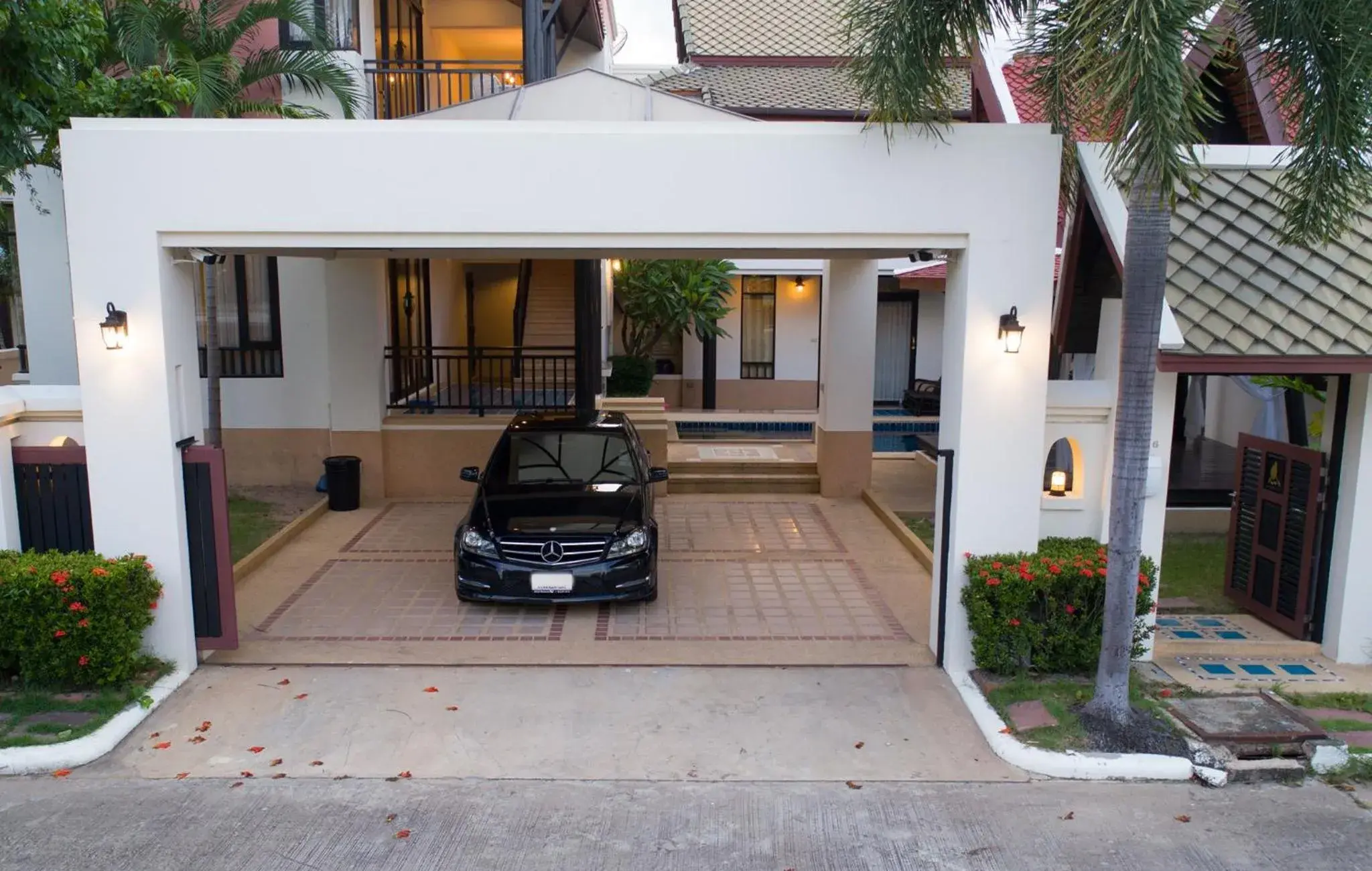 Property building in รมิดา พูล วิลล่า พัทยา Ramida Pool Villa Pattaya Property building in รมิดา พูล วิลล่า พัทยา Ramida Pool Villa Pattaya