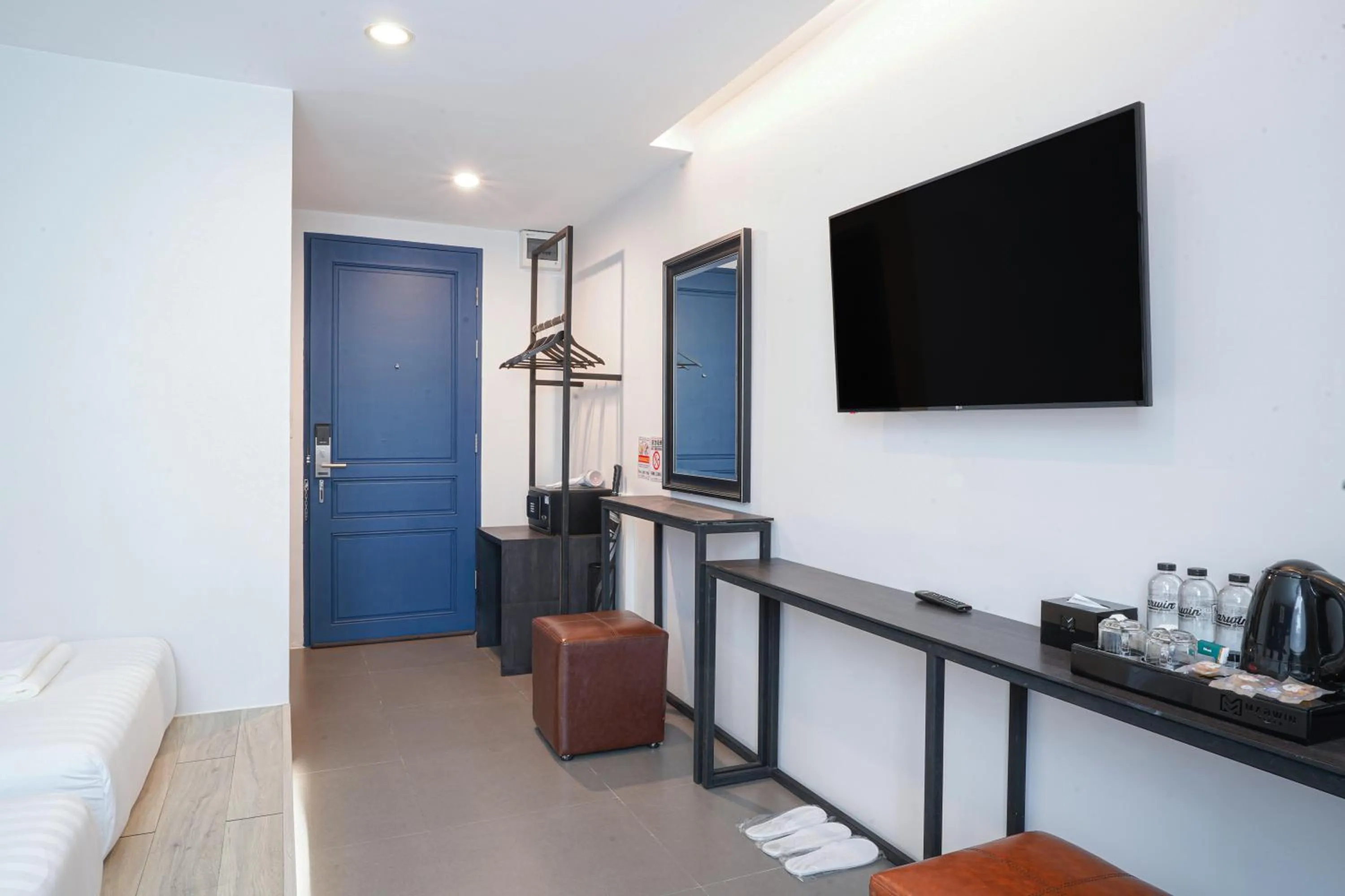 TV and multimedia in Marwin Space