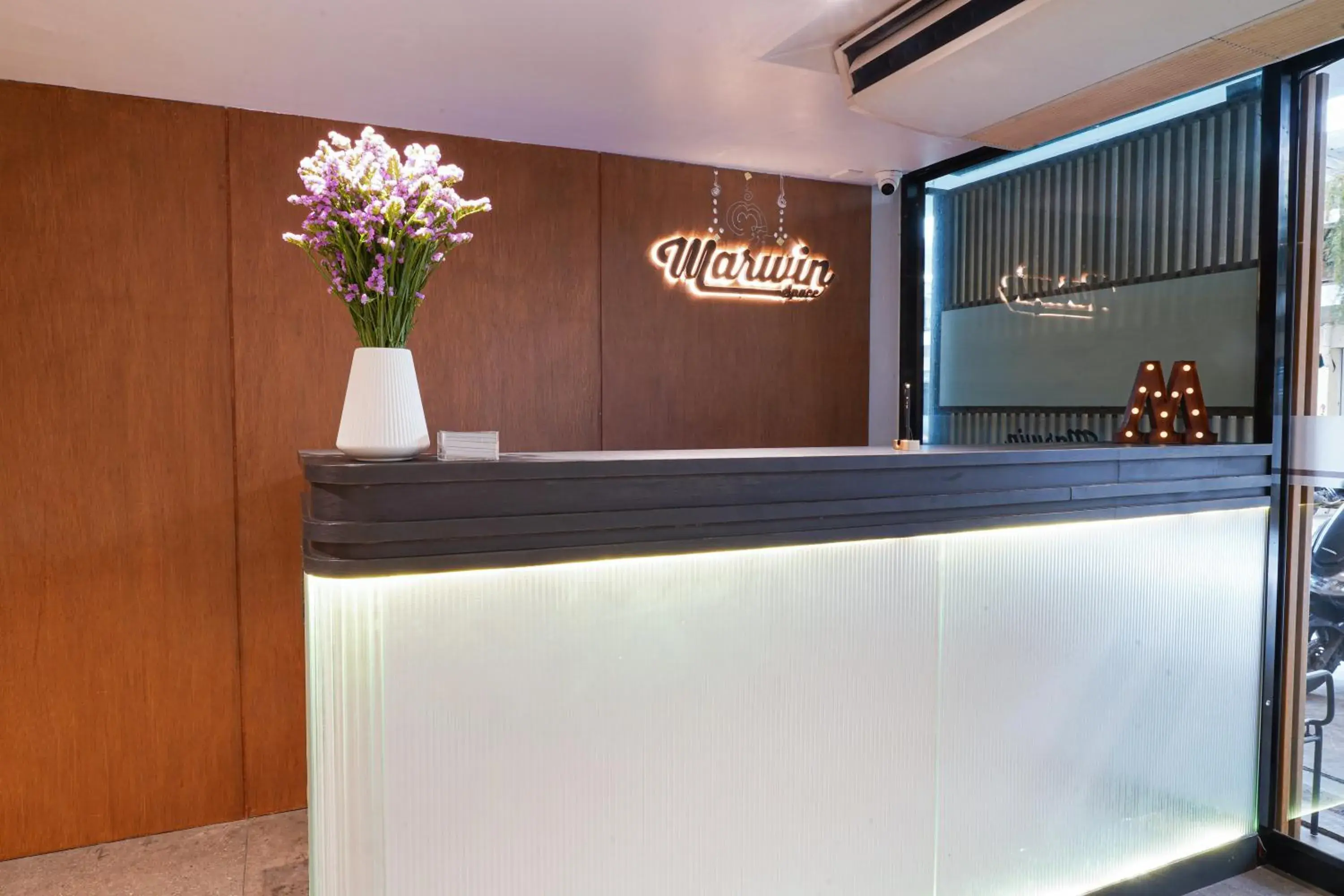 Lobby or reception in Marwin Space Lobby or reception in Marwin Space