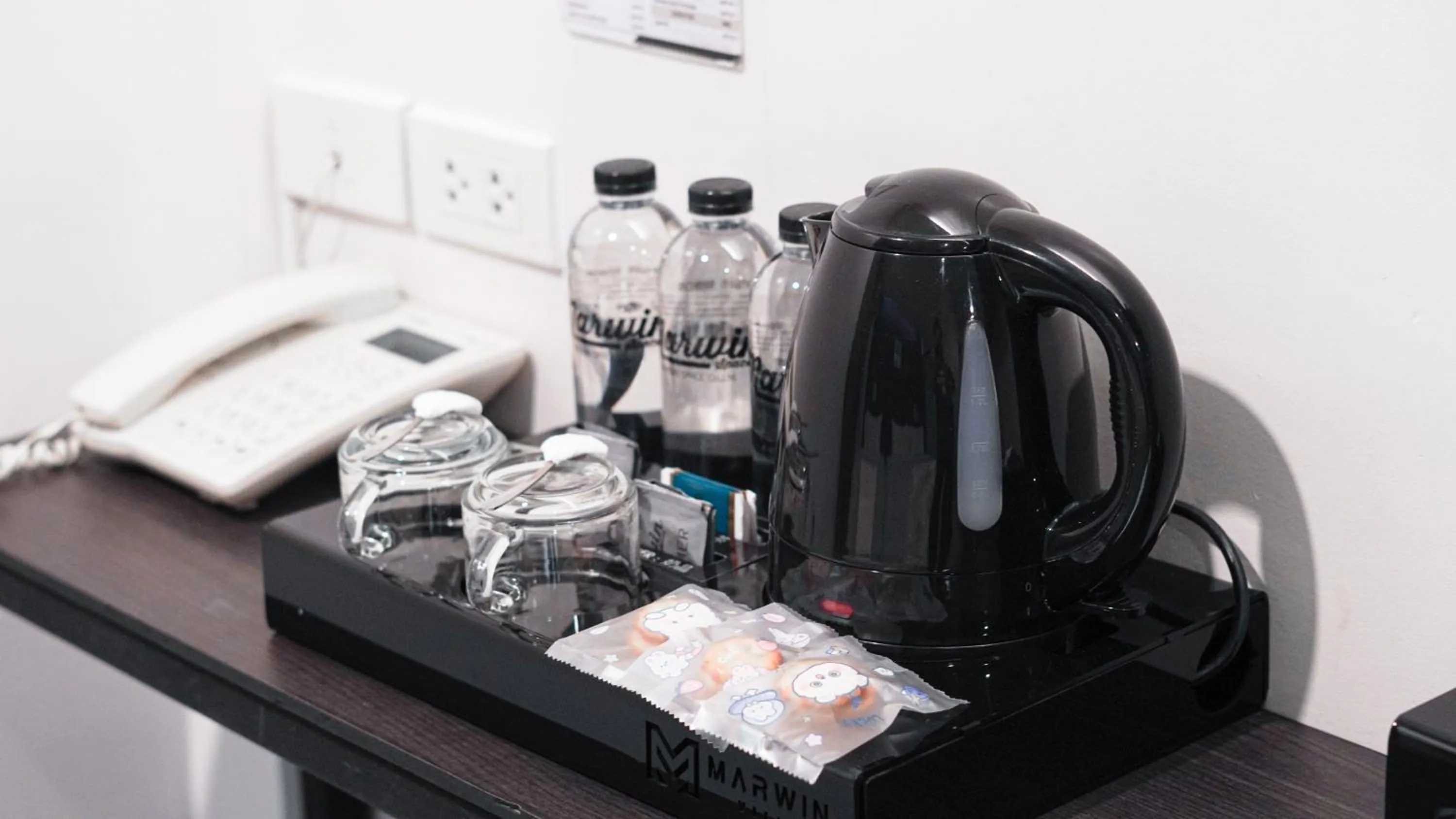 Coffee/tea facilities in Marwin Space