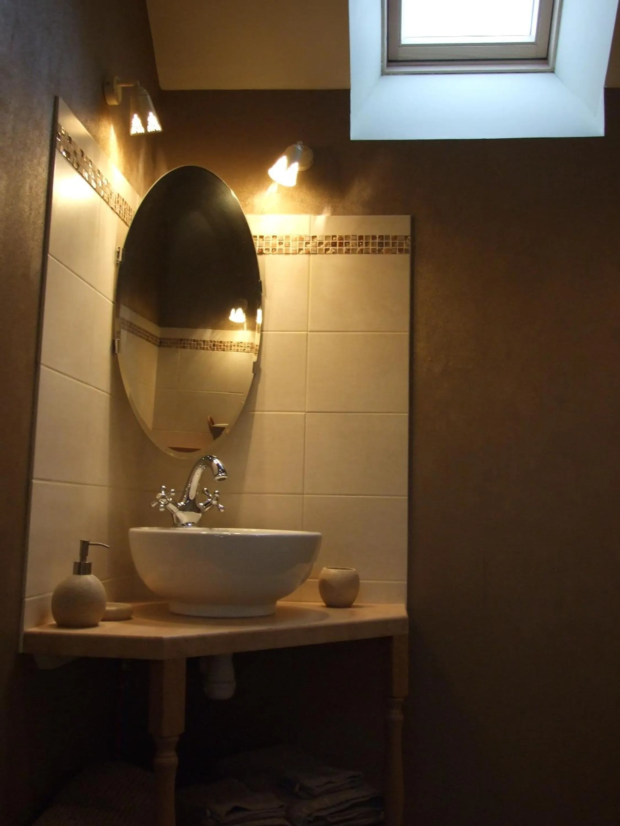 Bathroom in Les Mille et une Pierres