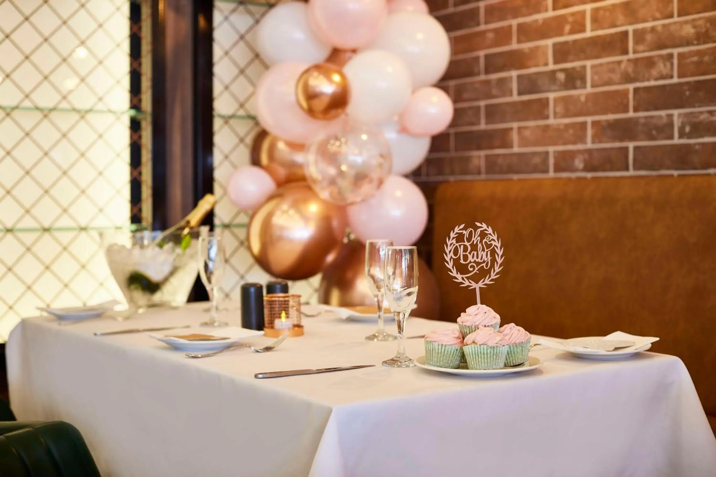 Restaurant/places to eat in Hampton By Hilton Humberside Airport Restaurant/places to eat in Hampton By Hilton Humberside Airport