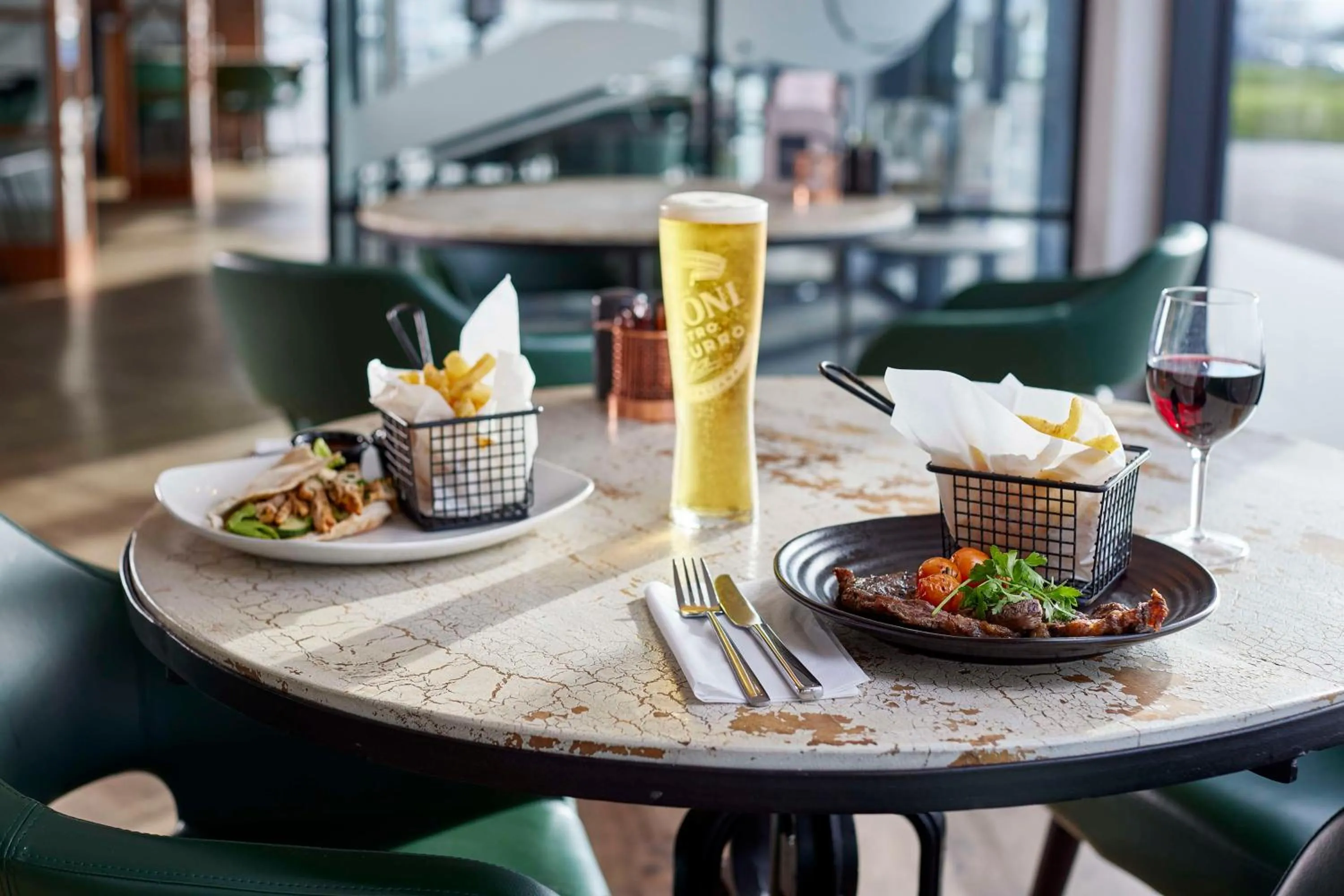 Restaurant/places to eat in Hampton By Hilton Humberside Airport