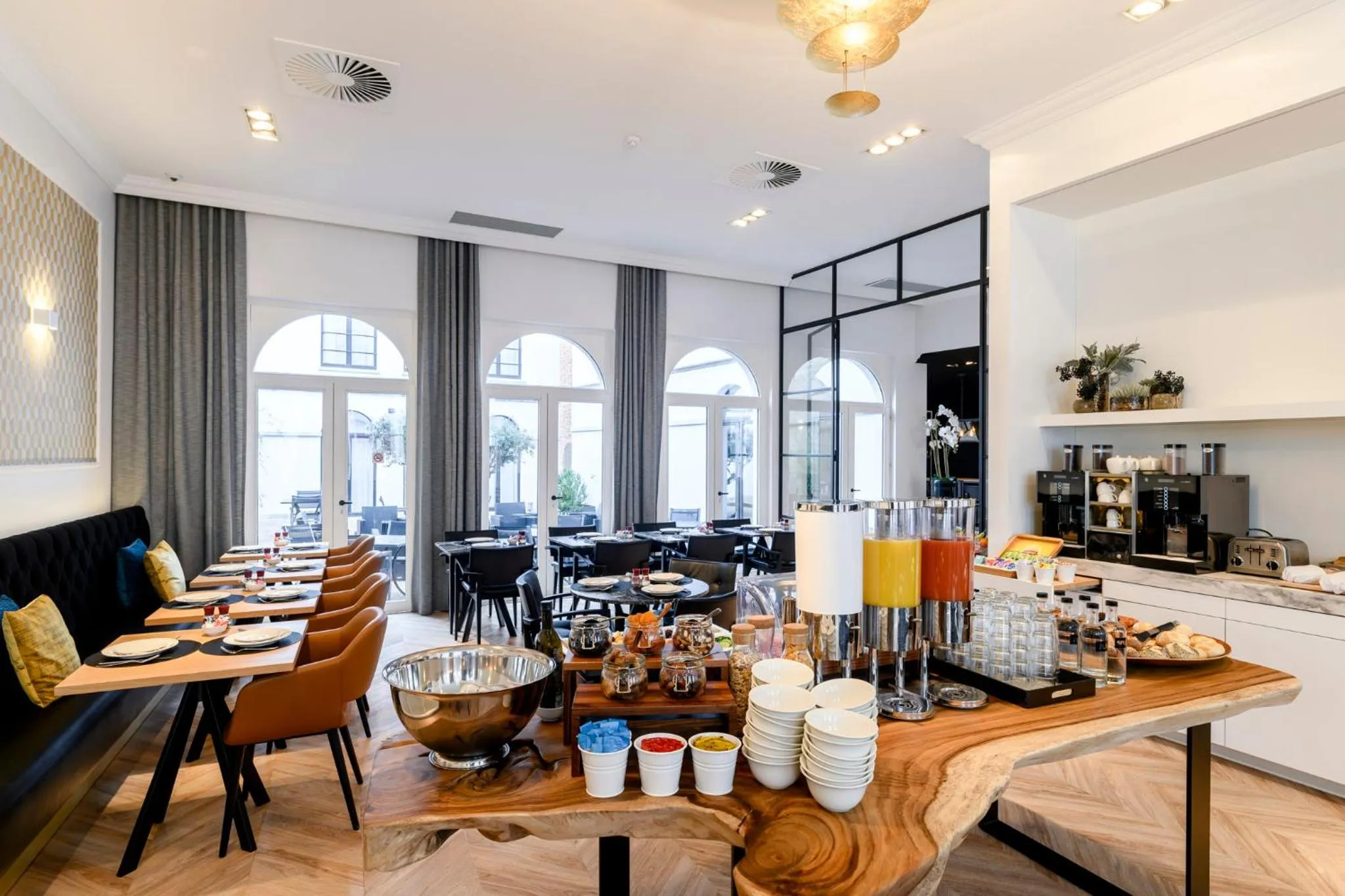 Buffet breakfast in Hotel Rubens-Grote Markt