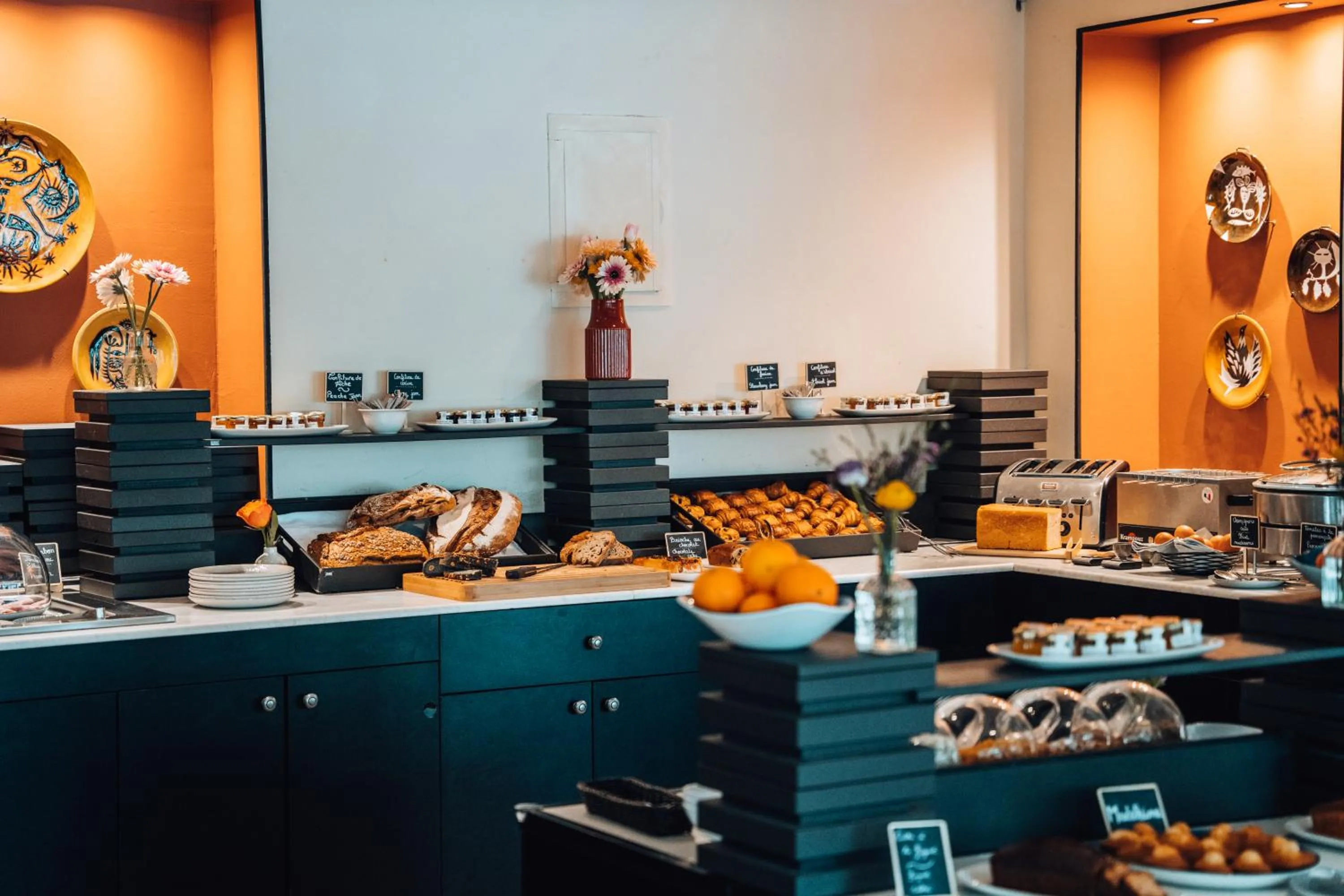 Buffet breakfast in Villa Duflot Hôtel & Spa Perpignan