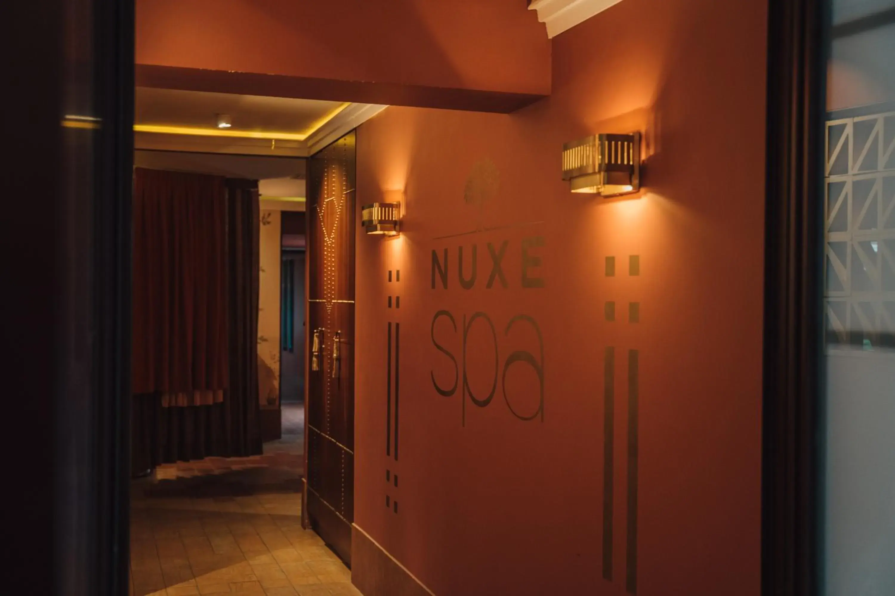 Spa and wellness centre/facilities in Villa Duflot Hôtel & Spa Perpignan Spa and wellness centre/facilities in Villa Duflot Hôtel & Spa Perpignan