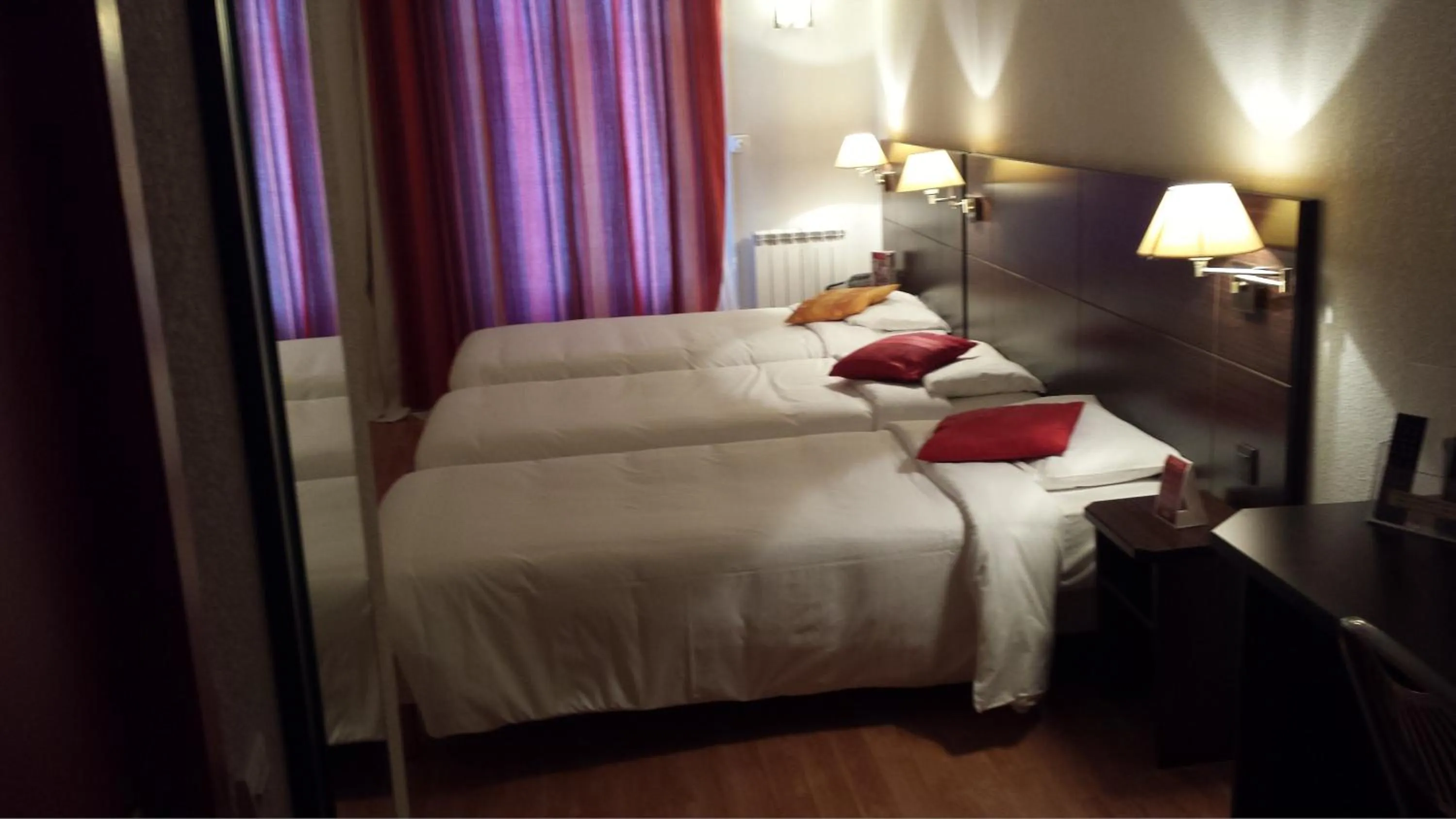 Bedroom, Bed in urban by balladins Perpignan