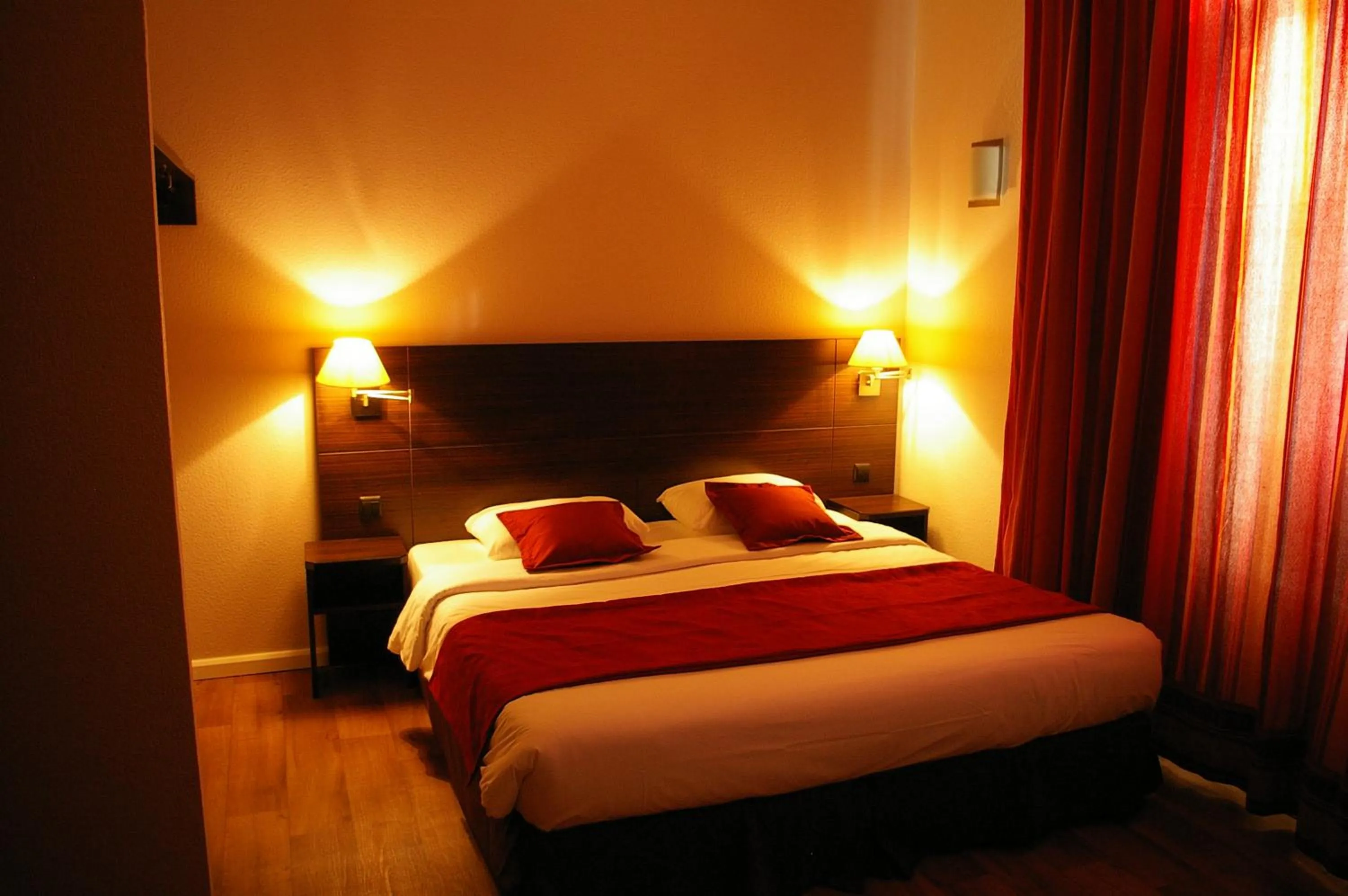 Photo of the whole room, Bed in urban by balladins Perpignan