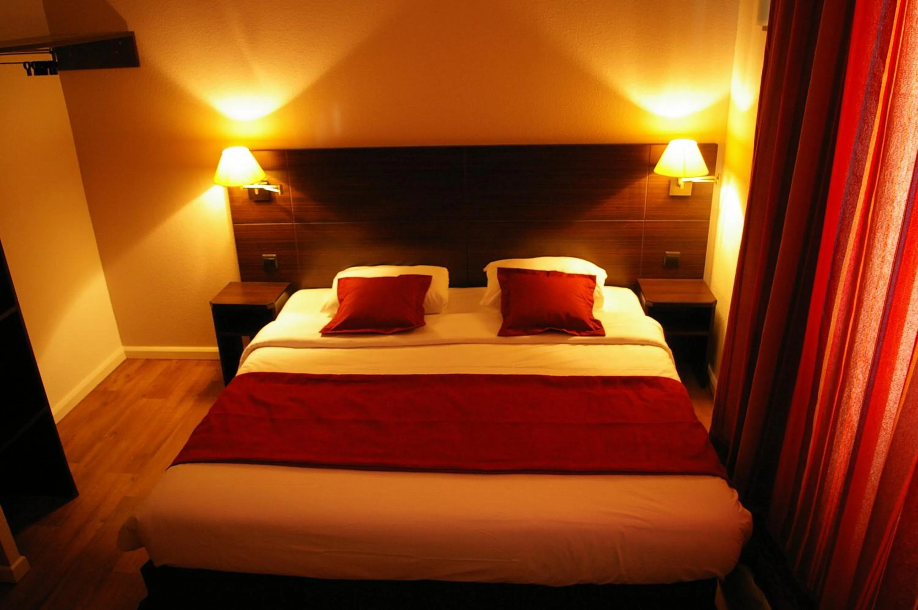 Photo of the whole room, Bed in urban by balladins Perpignan