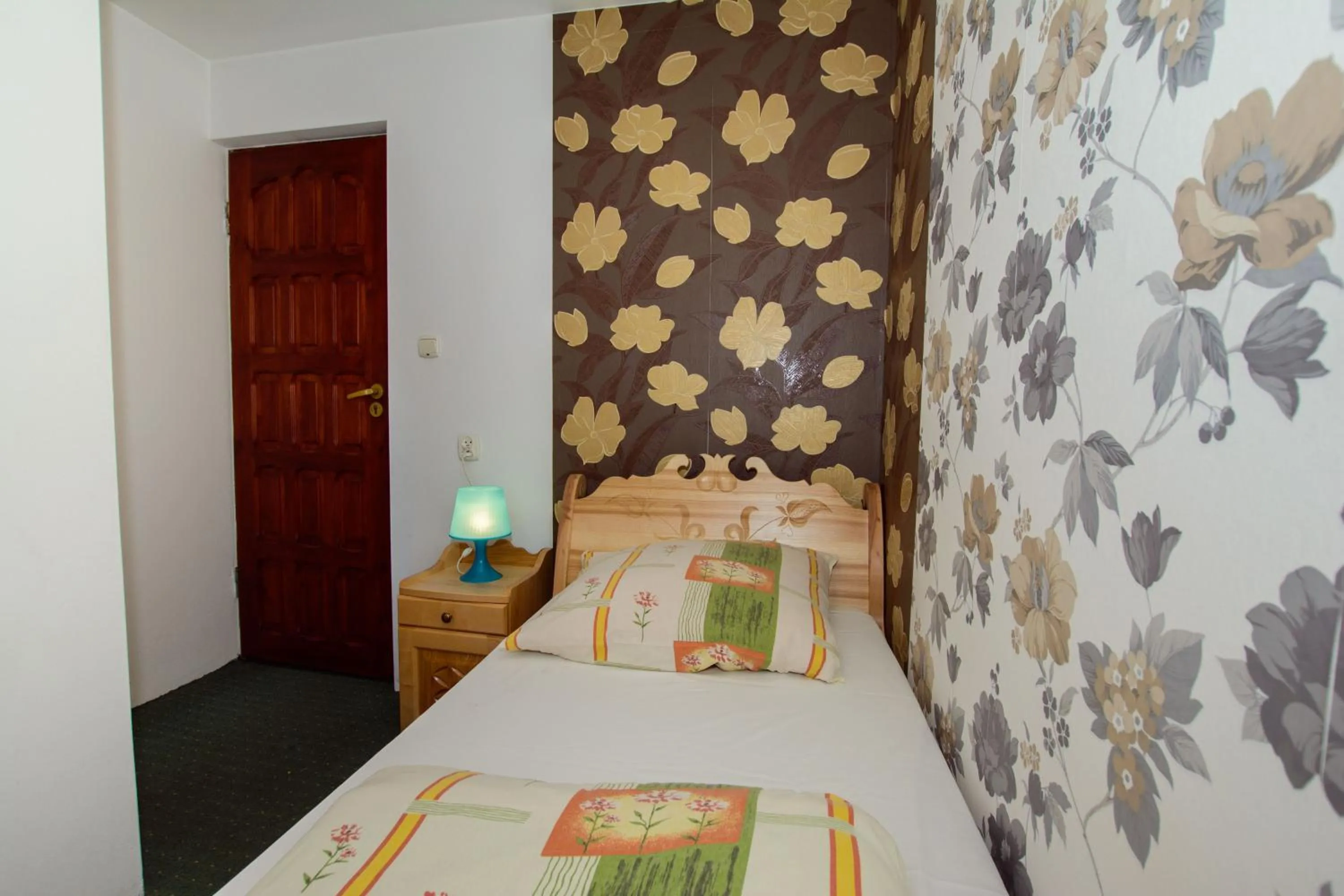 Bed in Chatka U Hazy - Regionalne Pokoje Zakopane